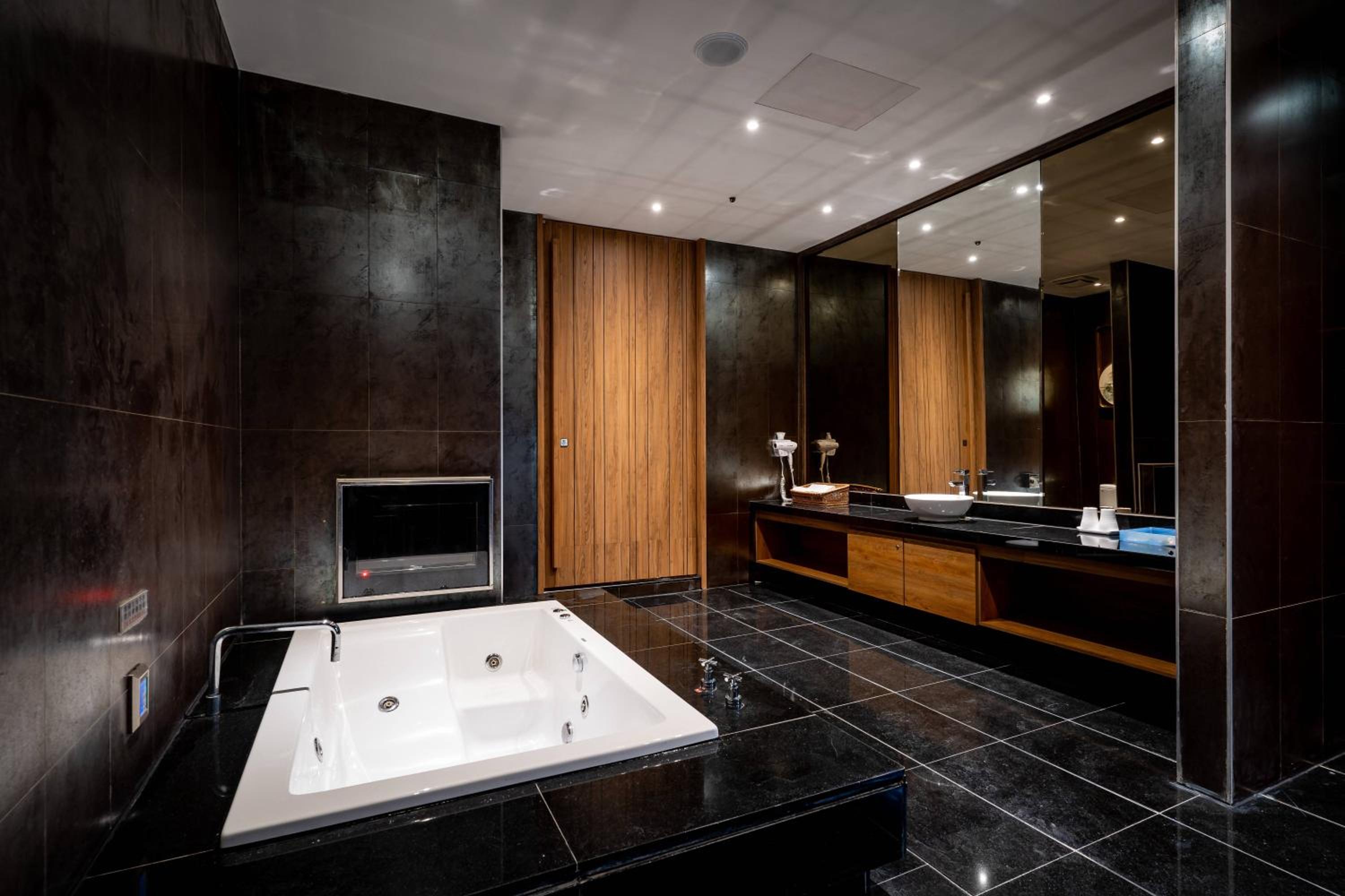 SLuxury Double Room - C(Check in after 21:00) - Photo 26