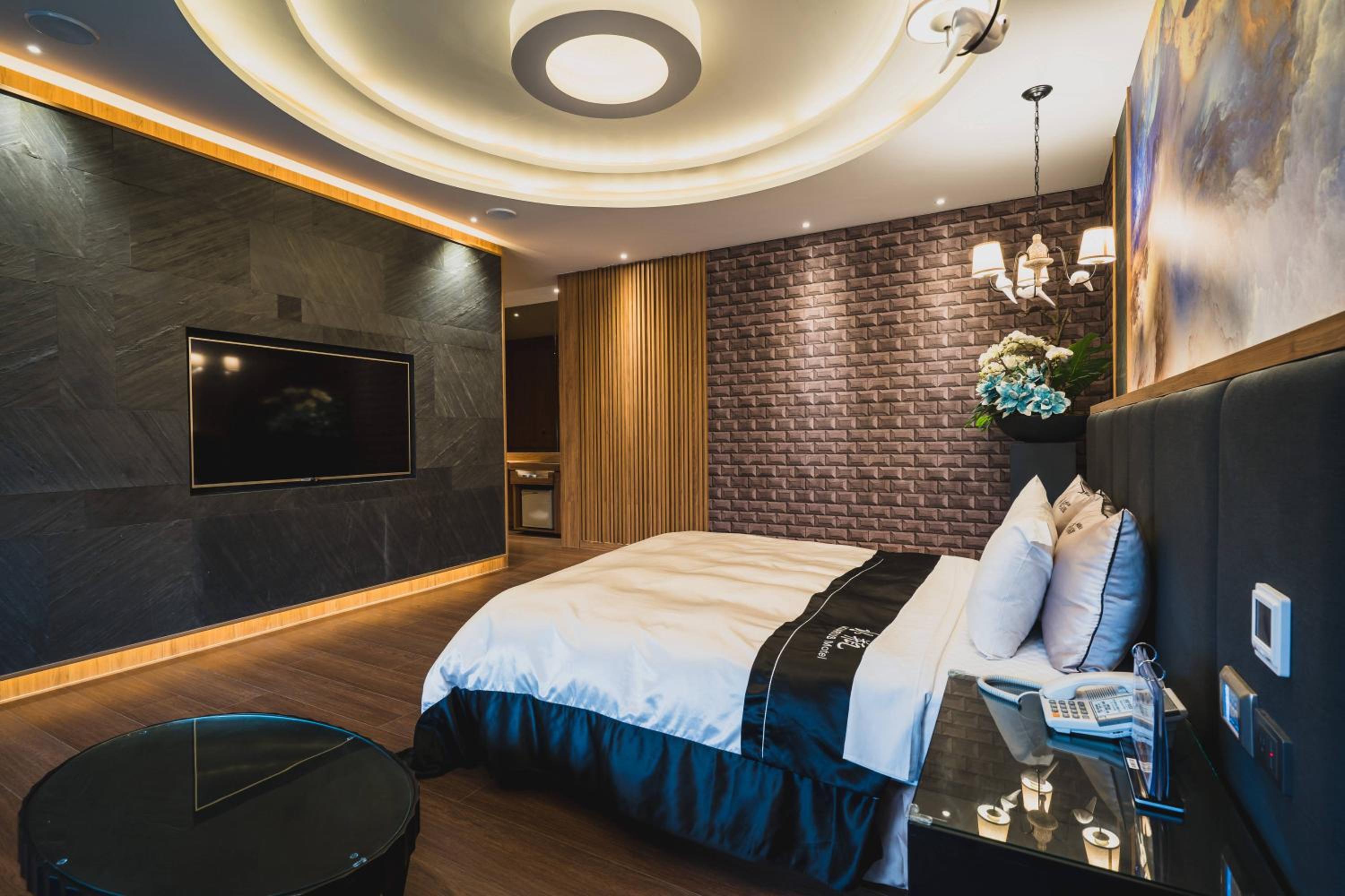 SLuxury Double Room - C(Check in after 21:00) - Photo 2