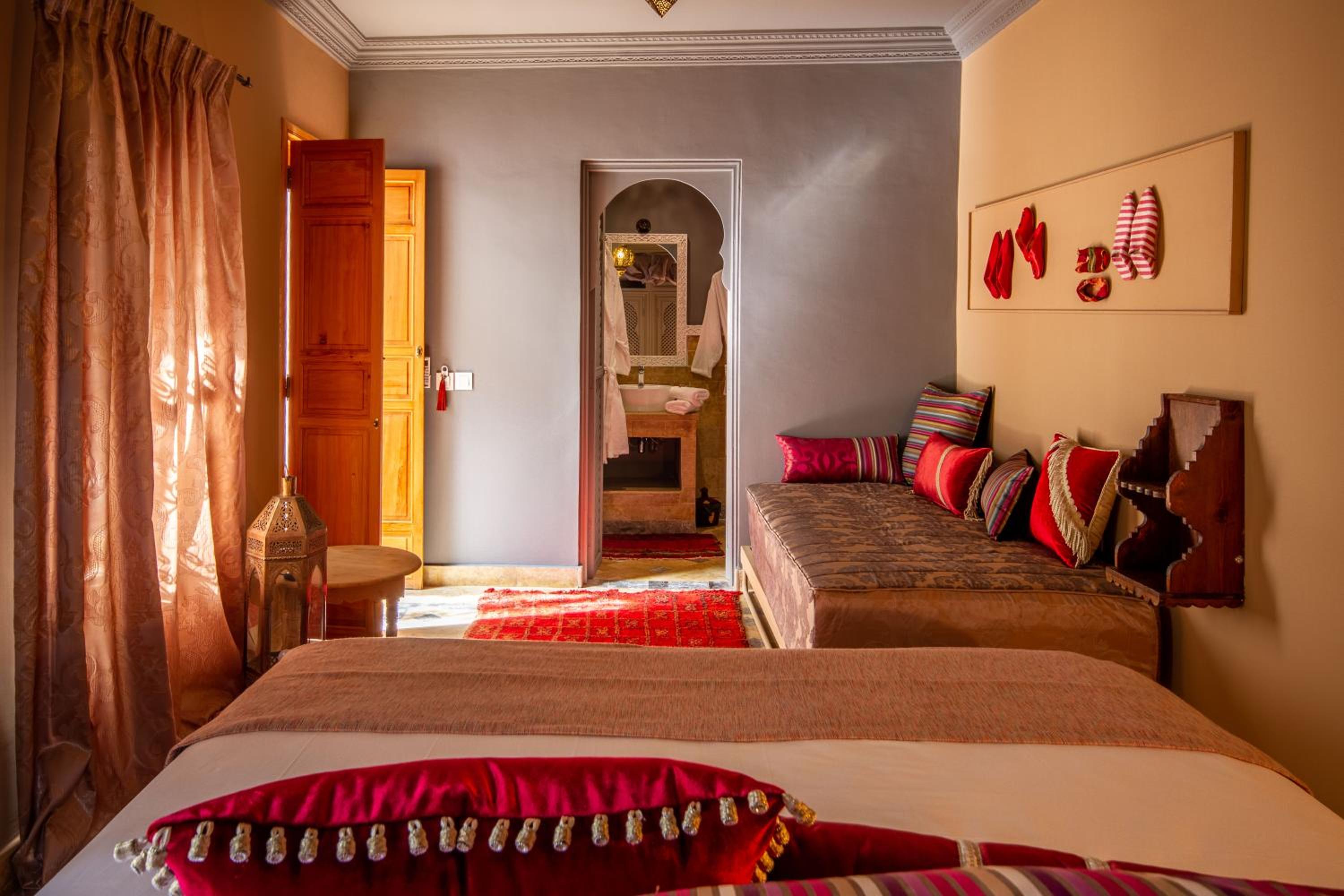 Deluxe Triple Room - Photo 8