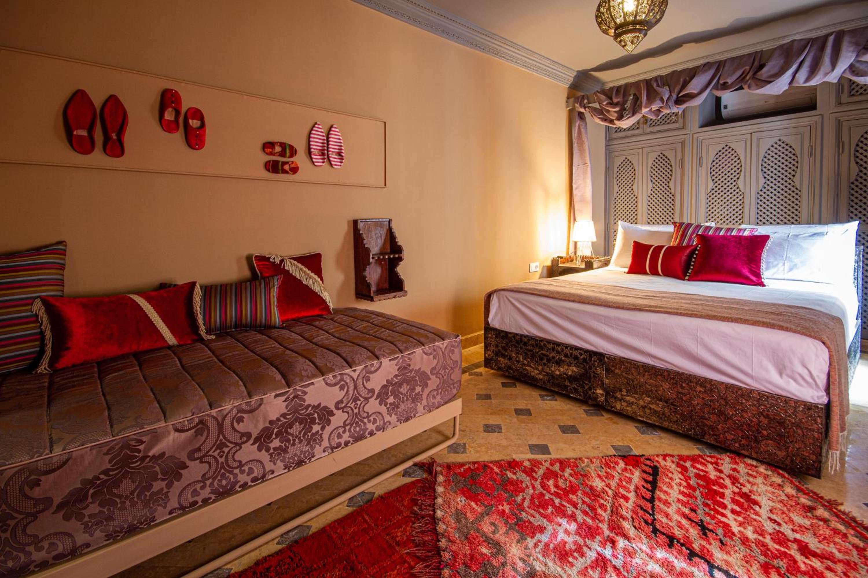 Deluxe Triple Room - Photo 9