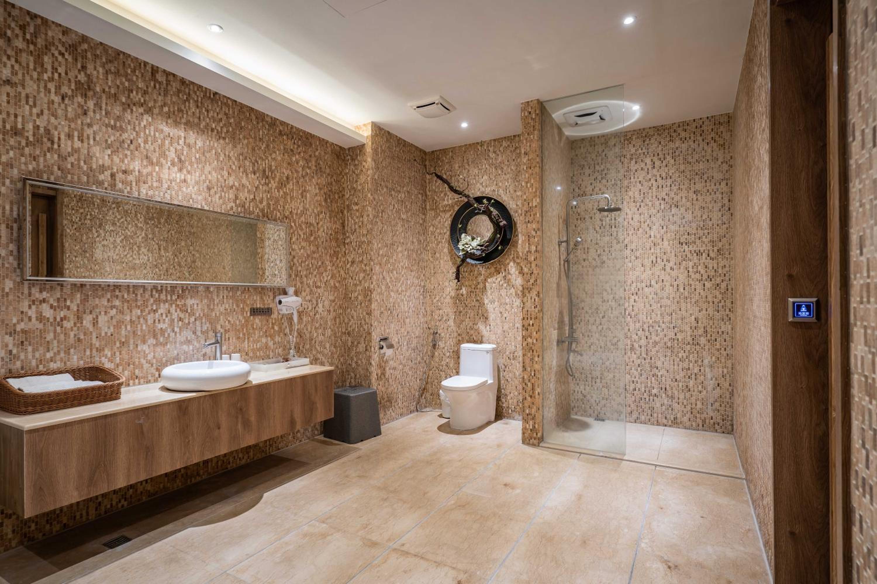 SLuxury Double Room - C(Check in after 21:00) - Photo 23