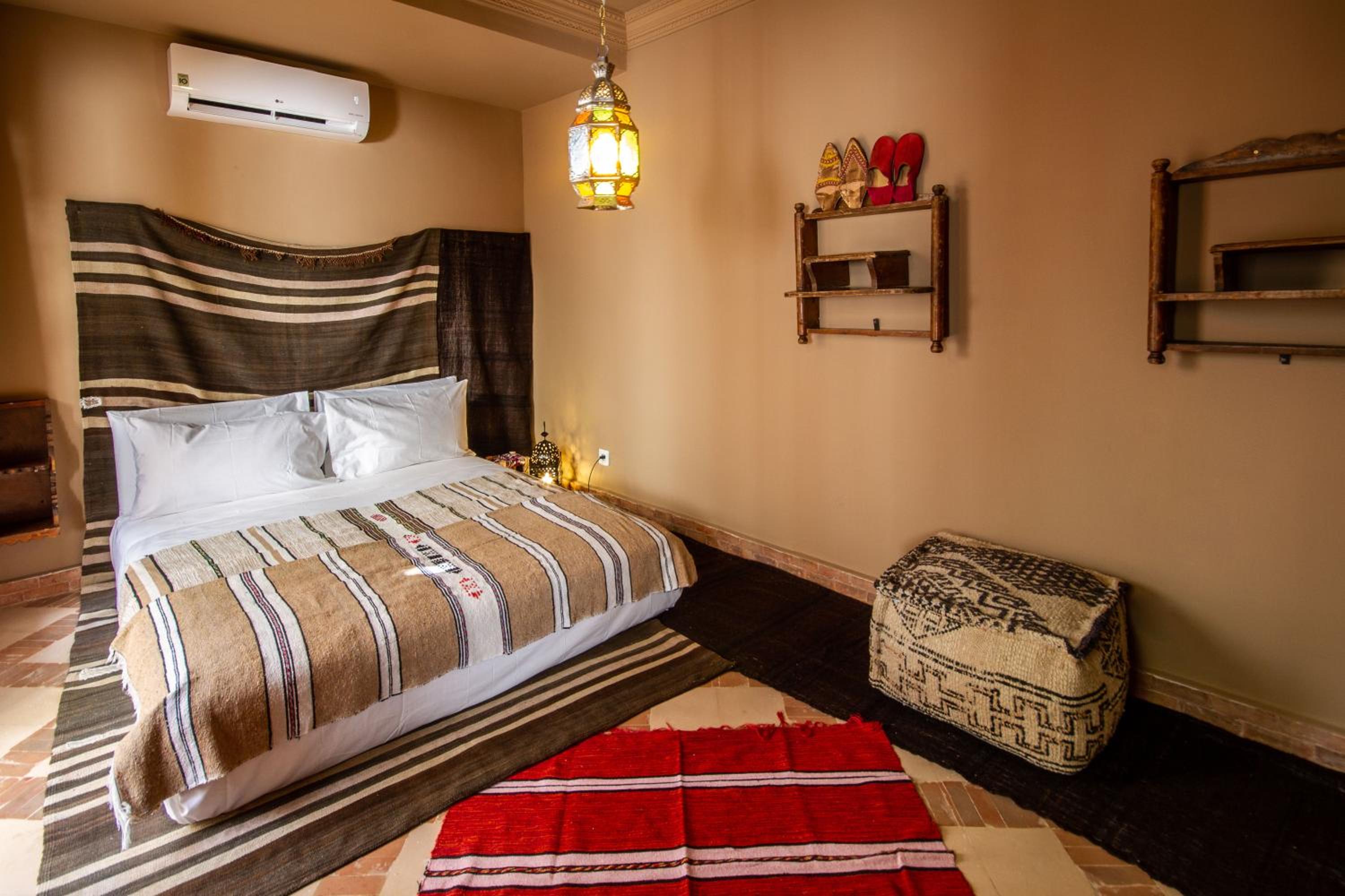 Double or Twin Room - Photo 3