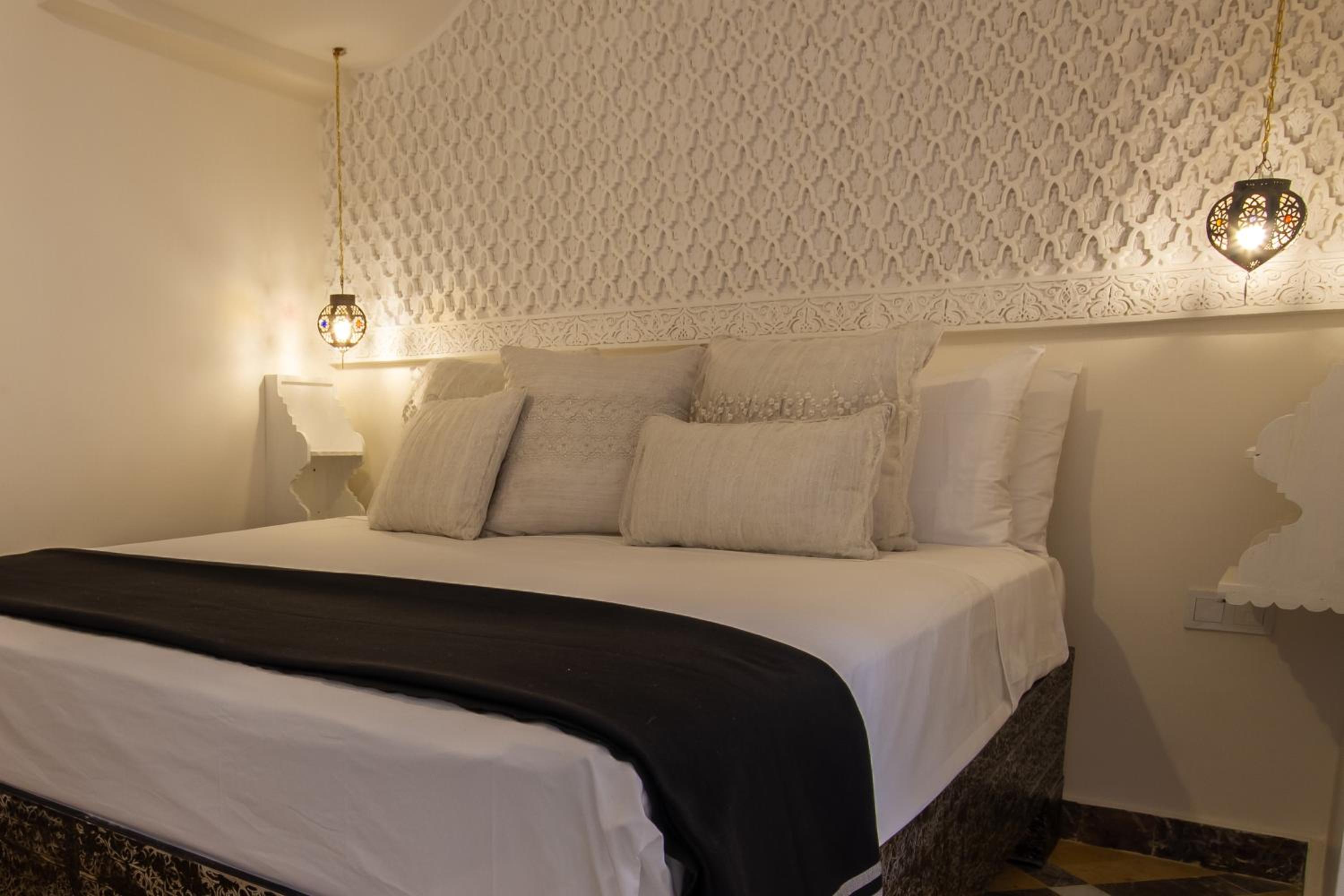 Deluxe Suite - Photo 4