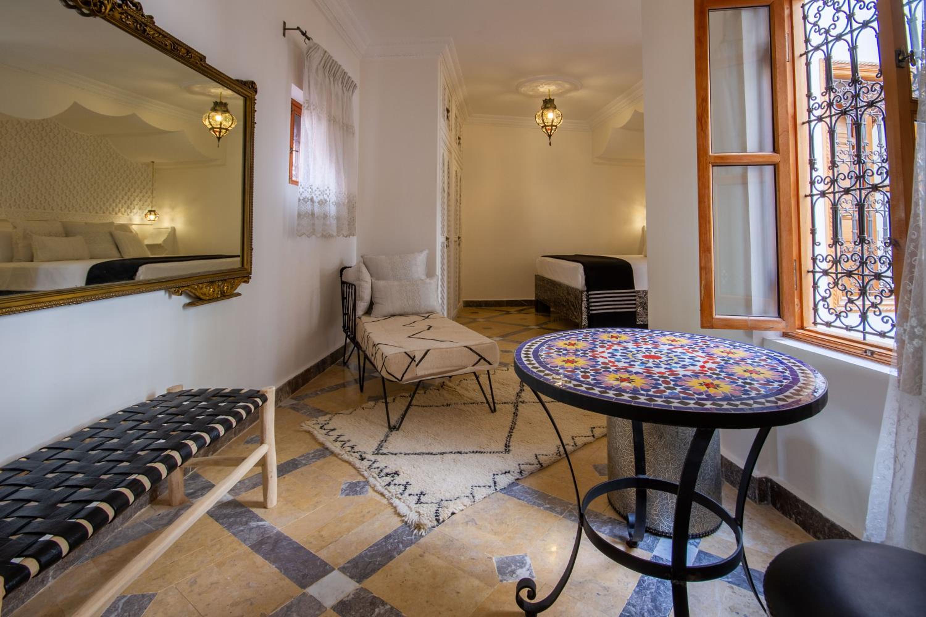 Deluxe Suite - Photo 1