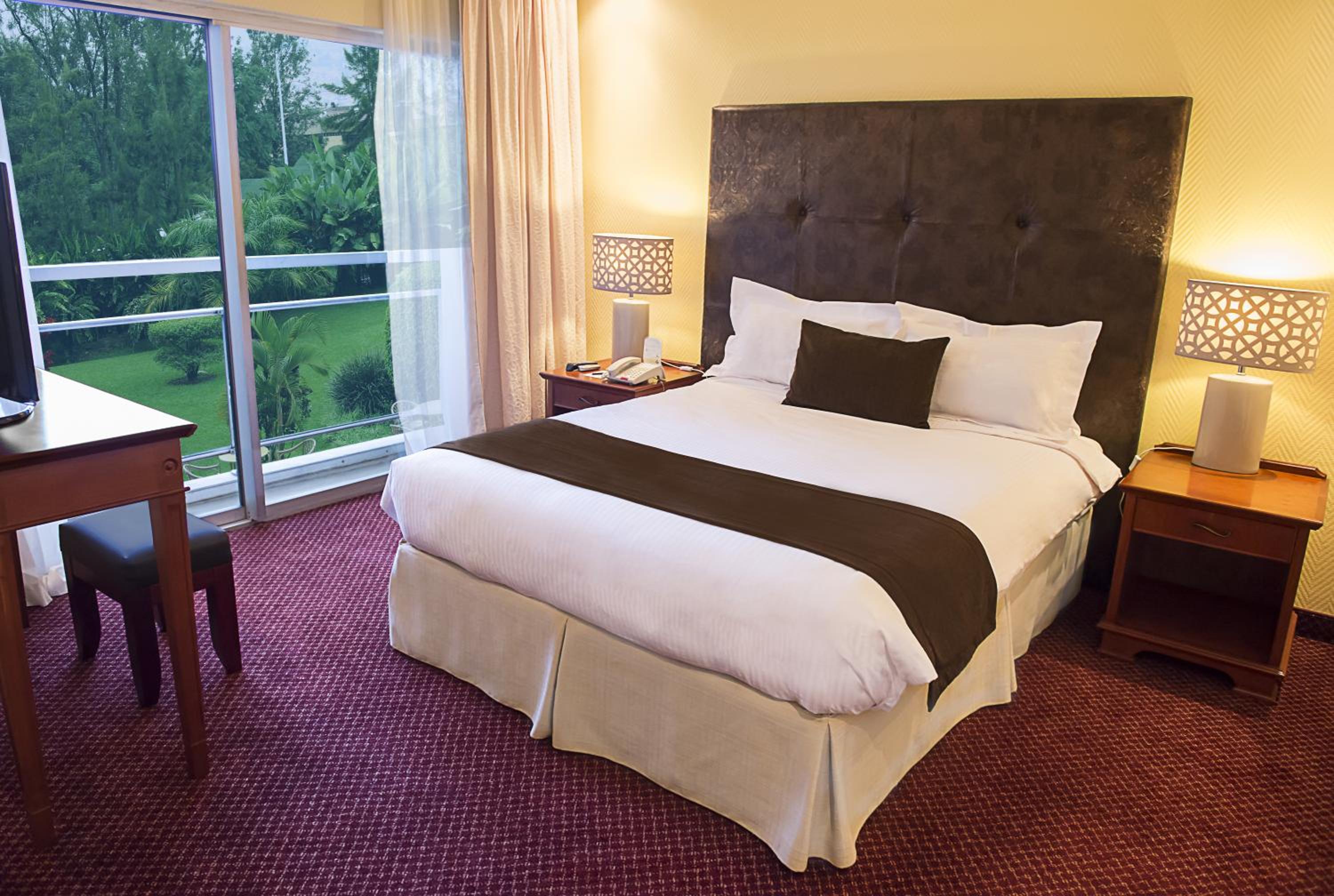 Double Room with Garden View - Photo 5