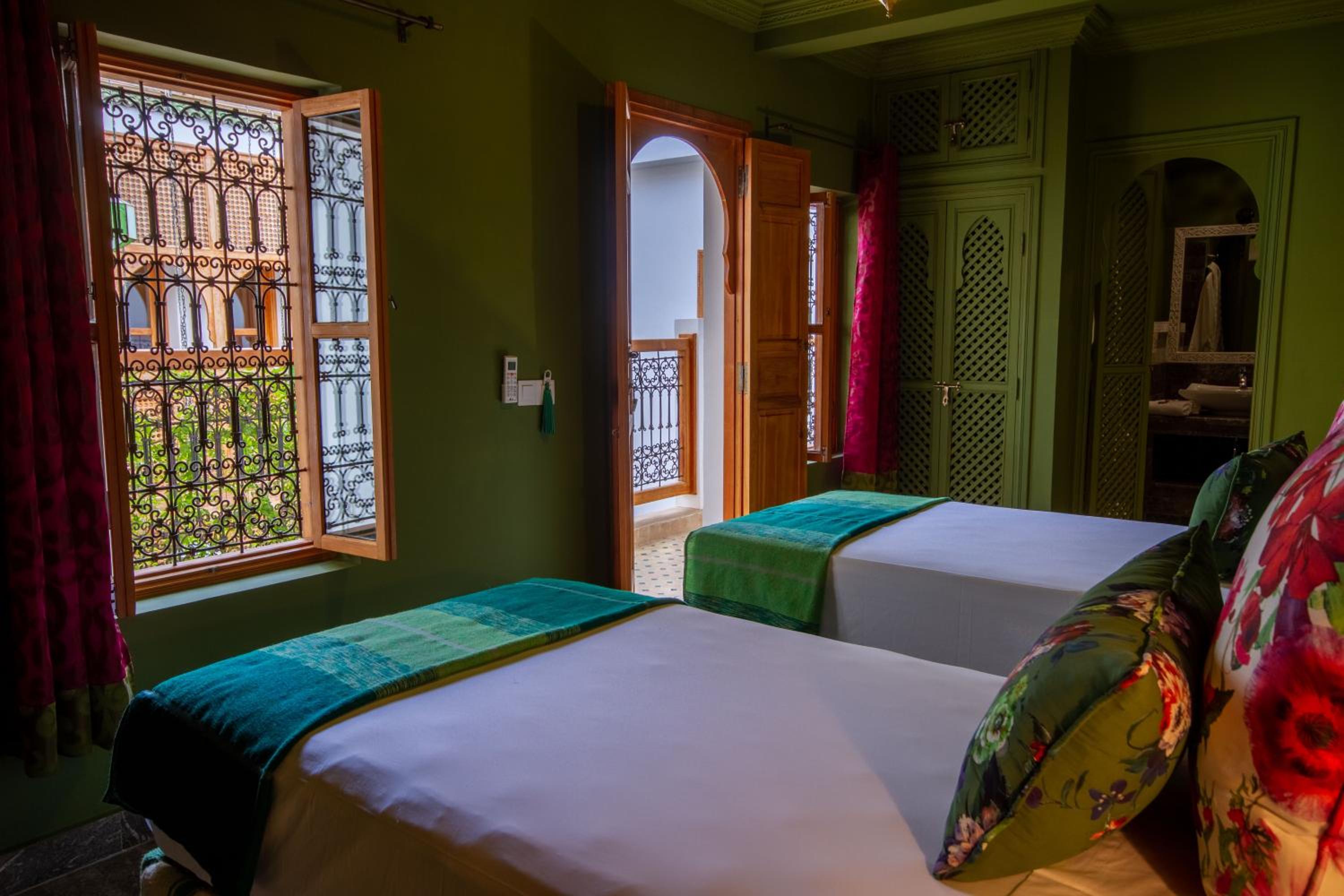 Deluxe Double or Twin Room - Photo 3