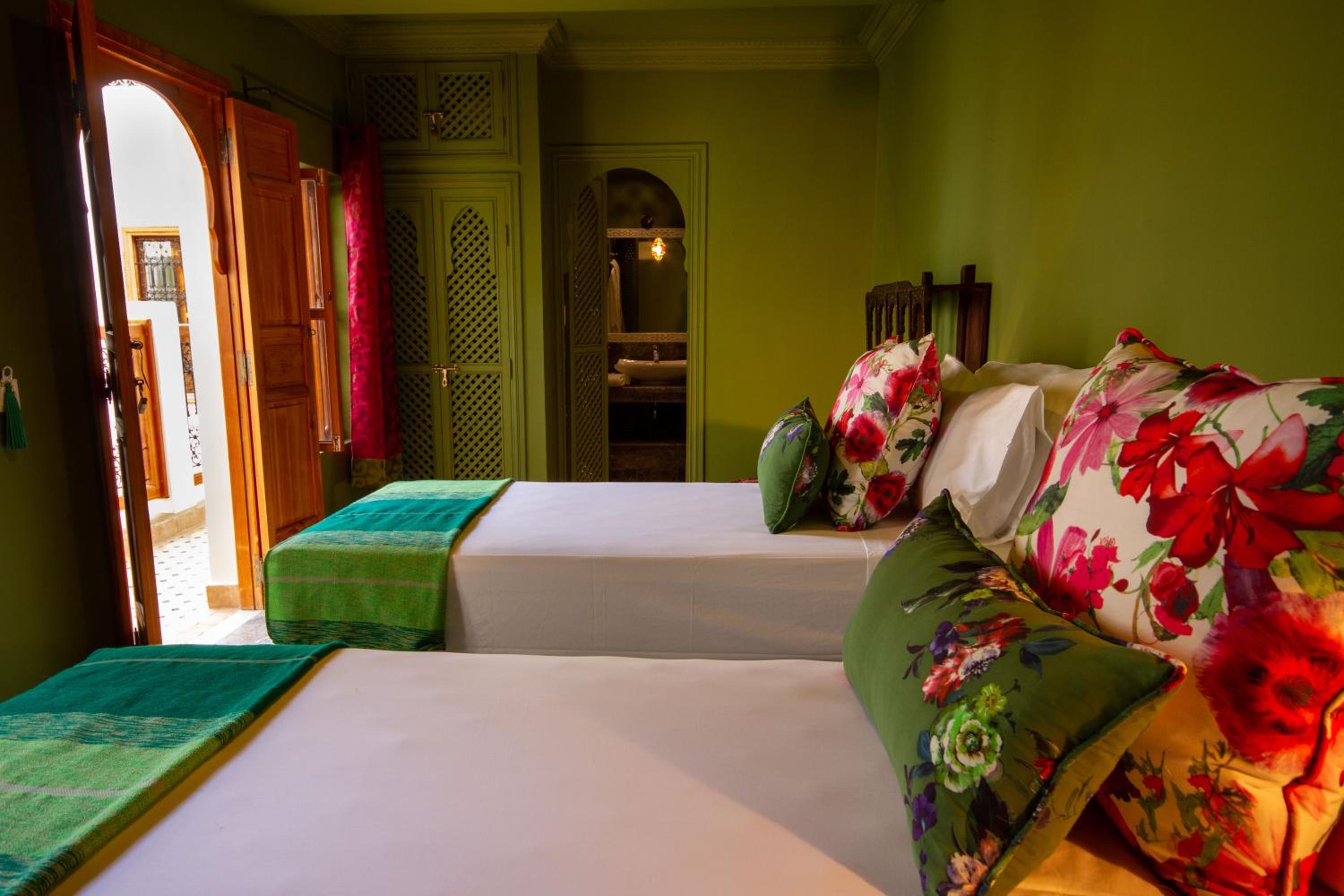 Deluxe Double or Twin Room - Photo 5