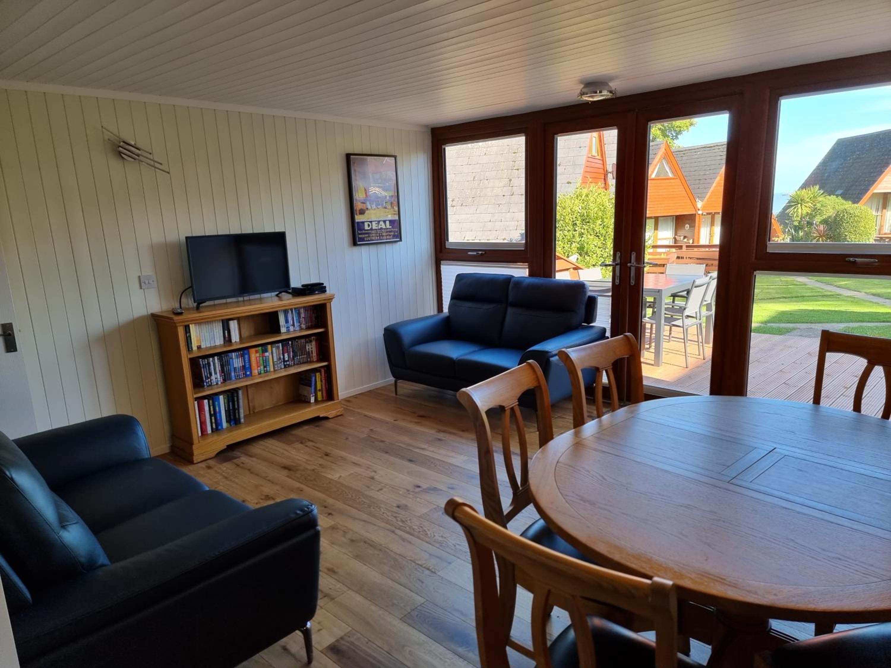 Three-Bedroom Chalet photo 2