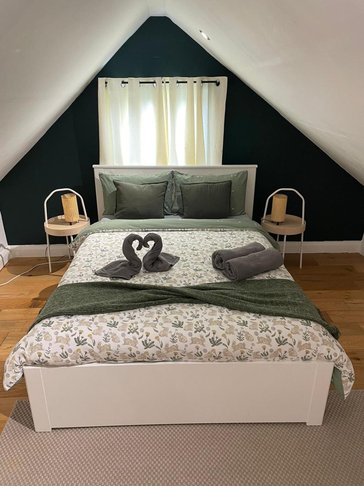 Basic Triple Room