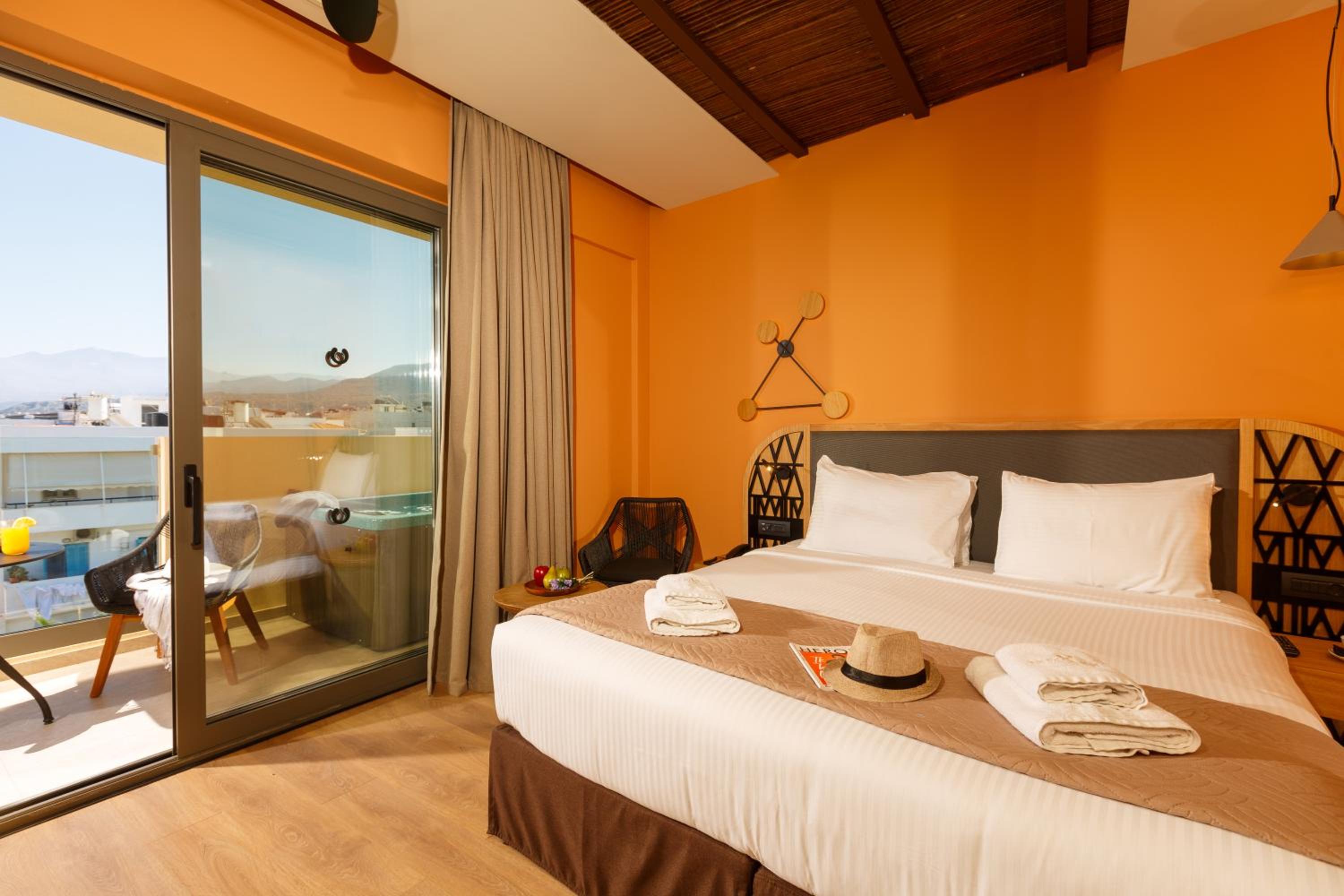 Wellness Jacuzzi Suite - Photo 3