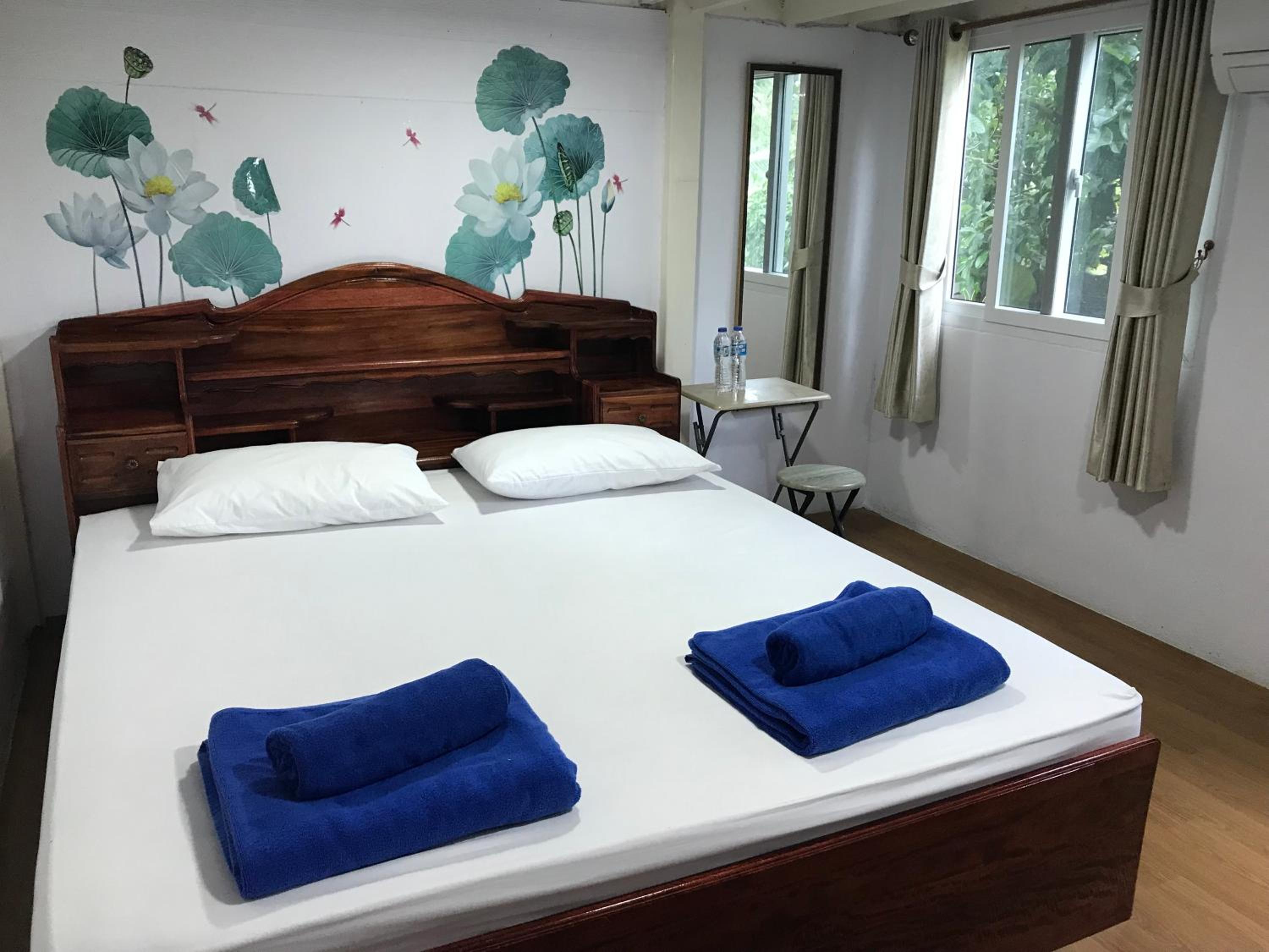 Double Room with Private Bathroom - Photo 1