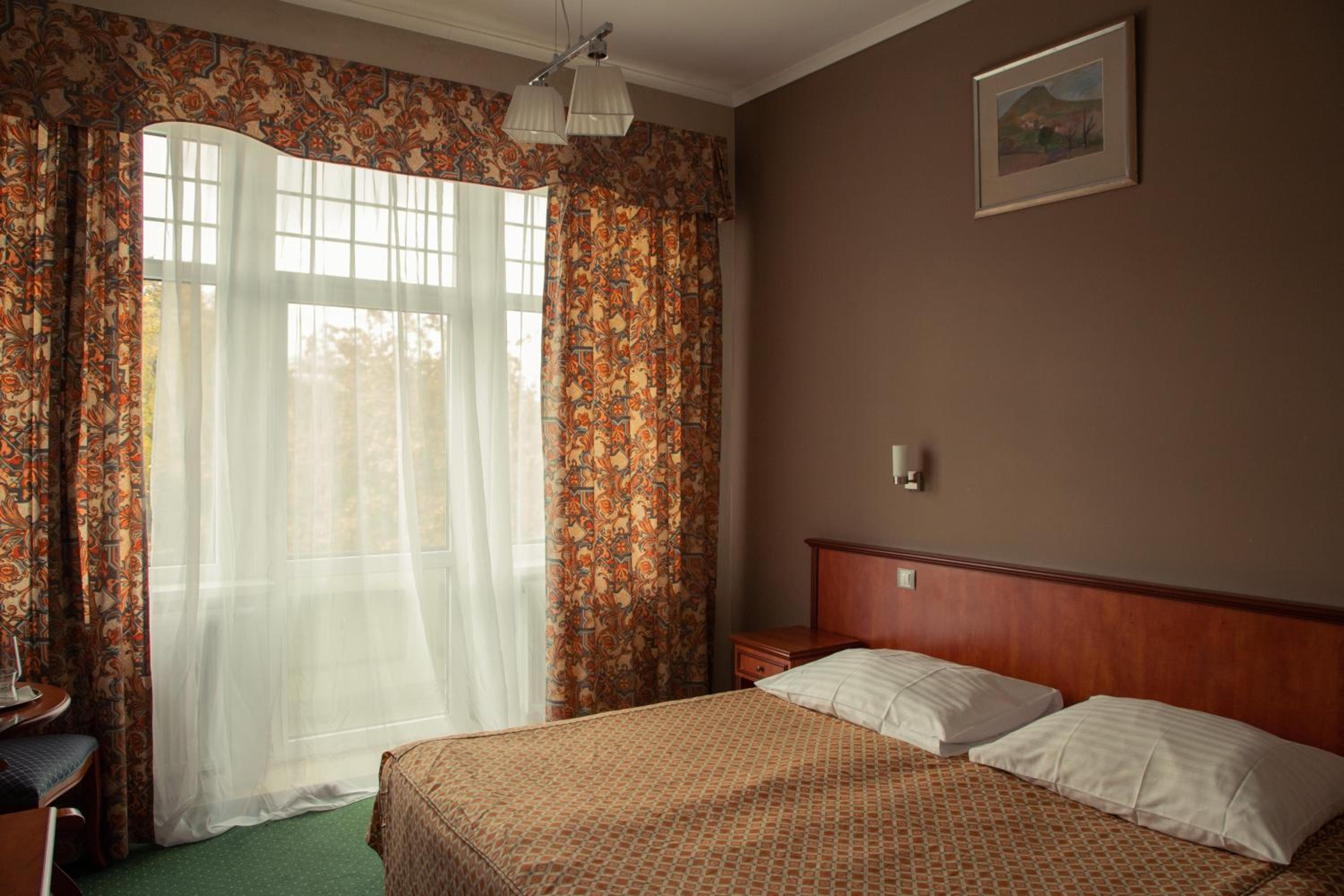 Double or Zweibettzimmer thumbnail 5