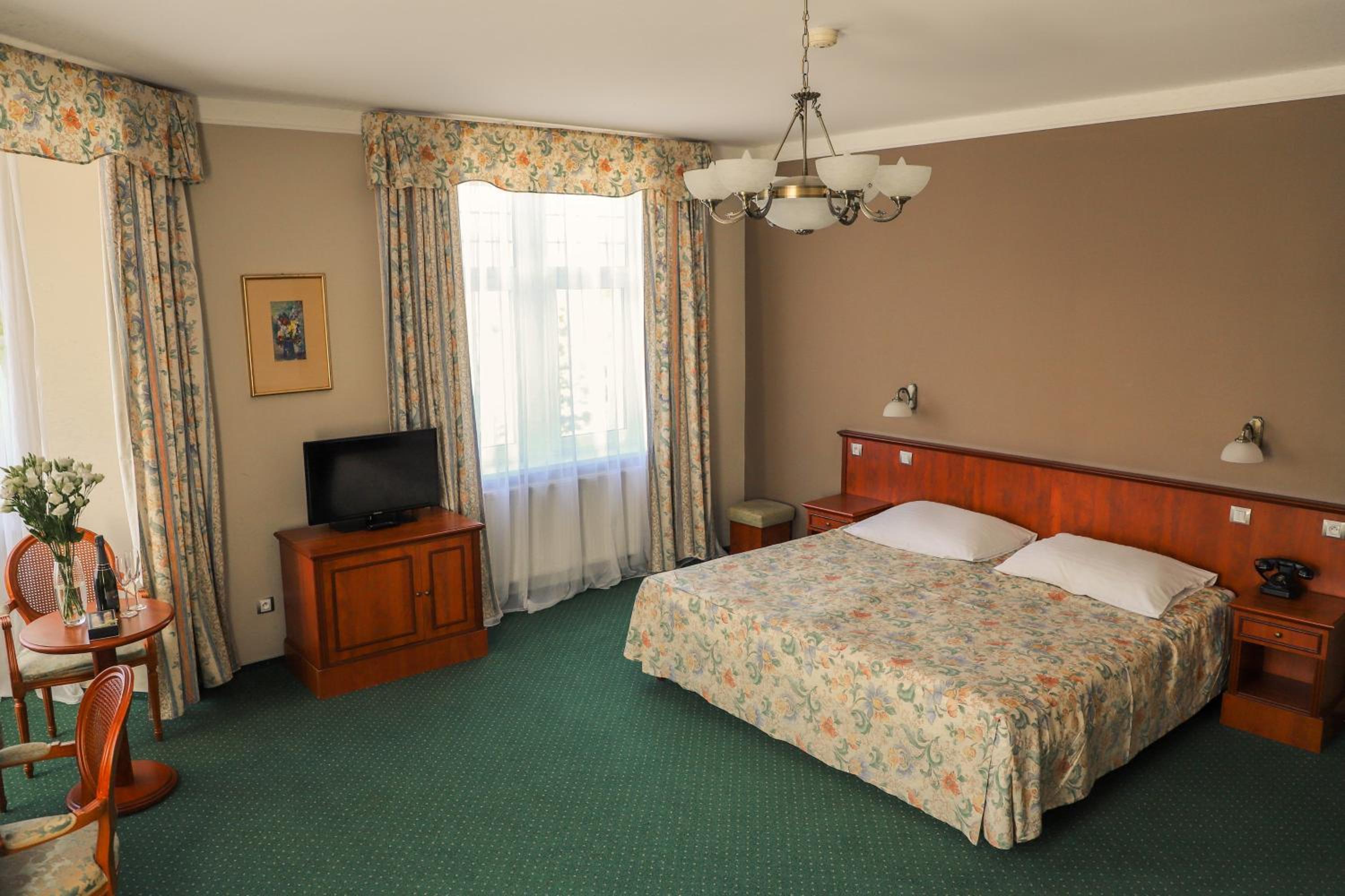 Deluxe Double Room with Bath