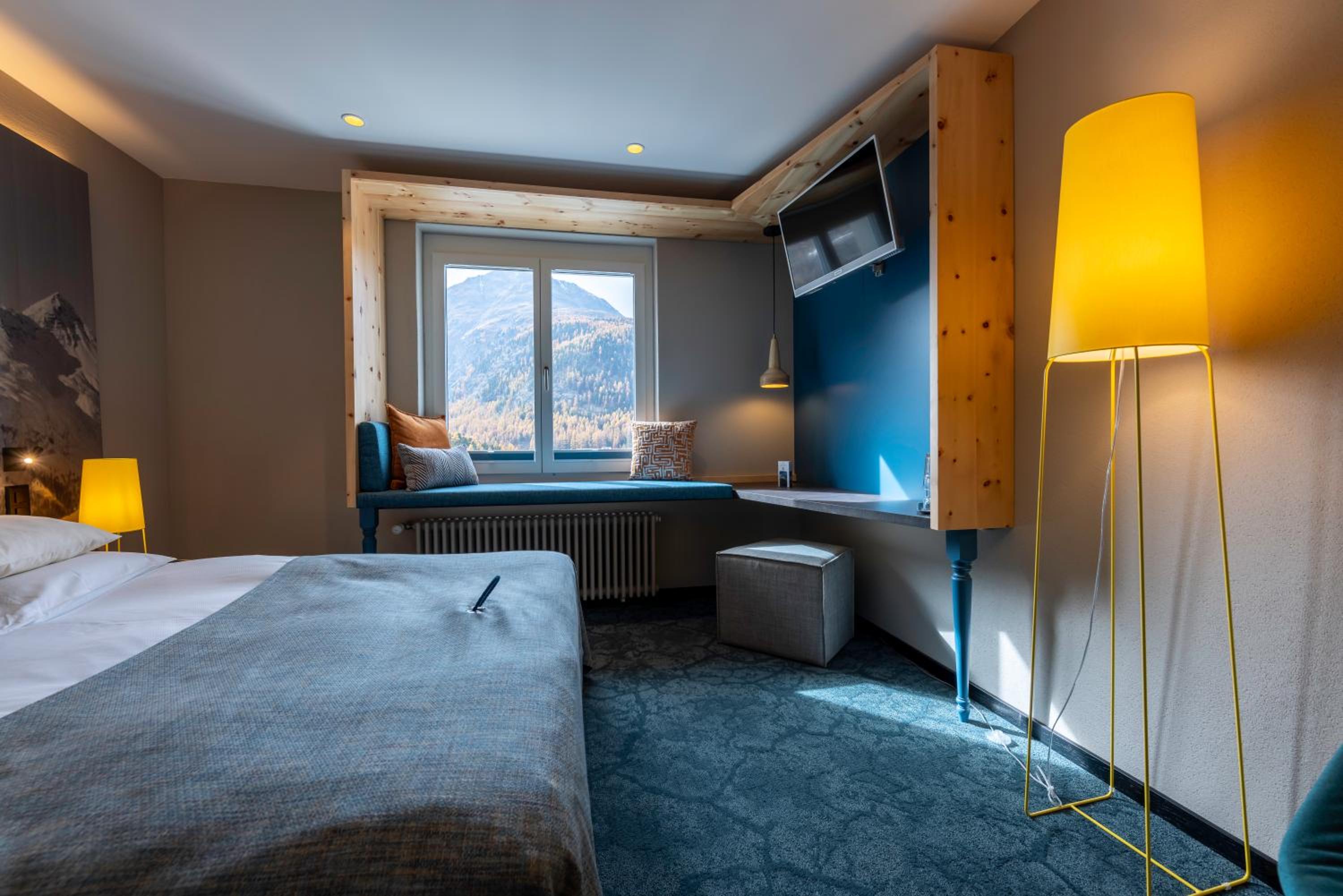 Comfort Room Arve With Queen Bed - Photo 2