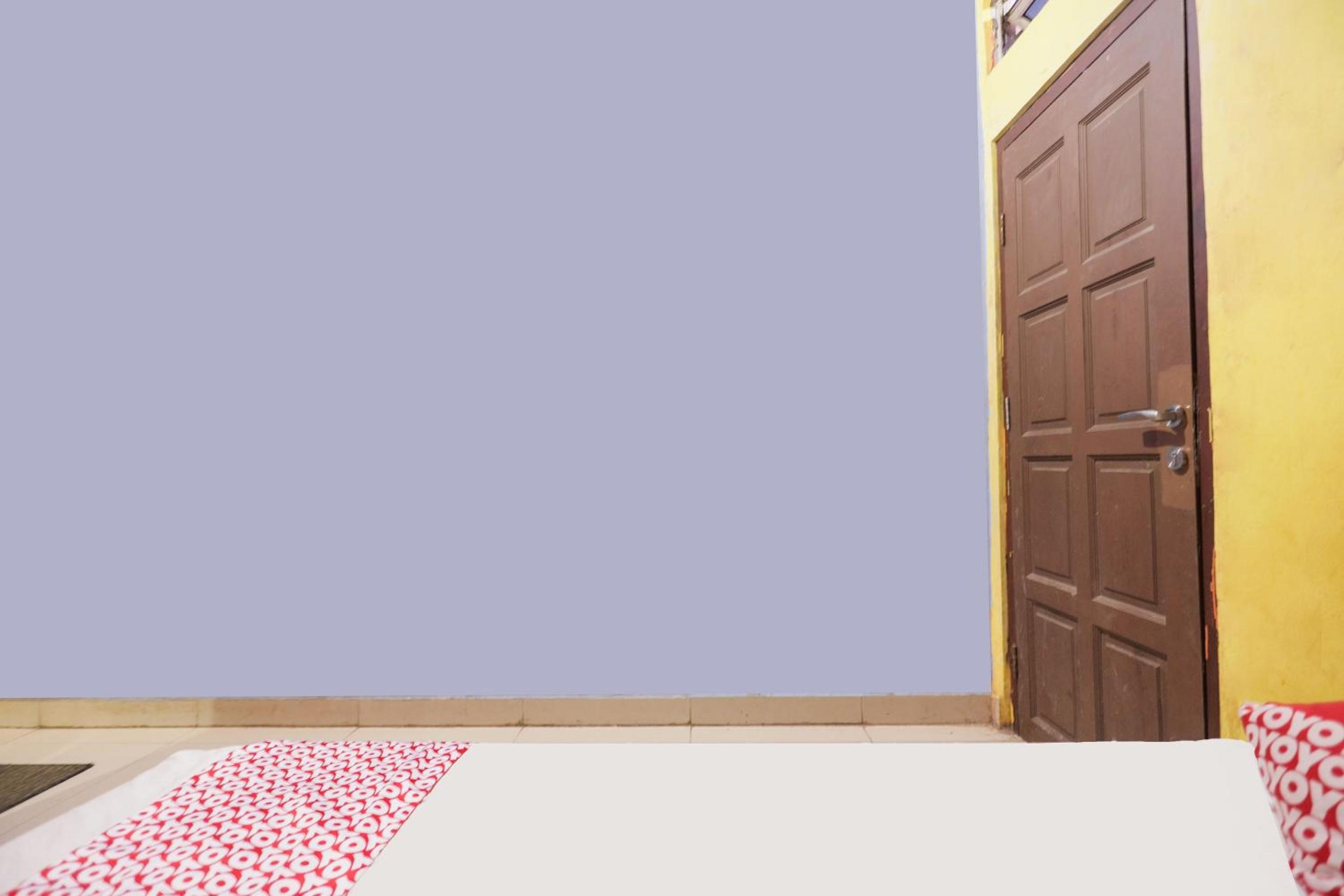 Budget Double Room photo 3