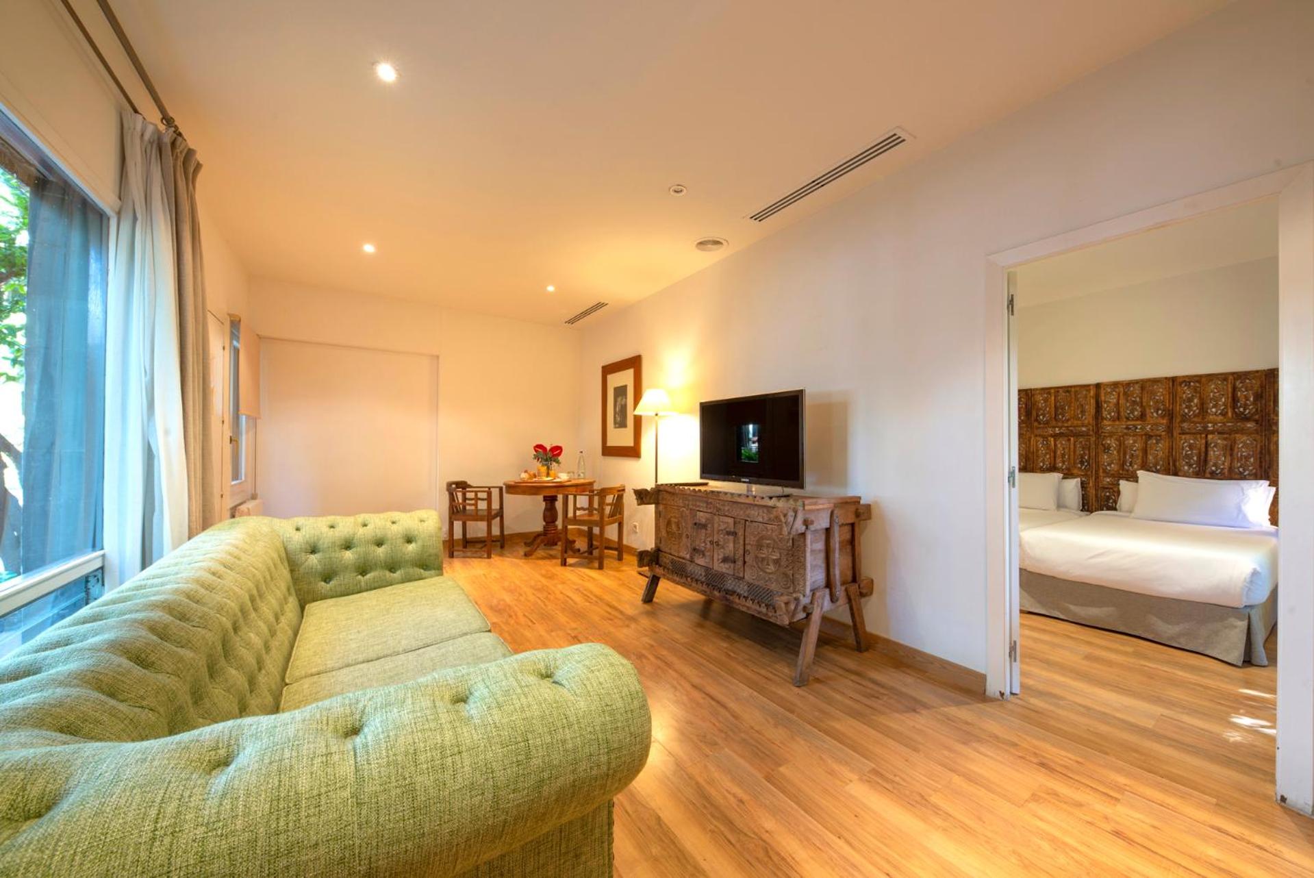 Family Junior Suite (2 Adults) - Photo 4