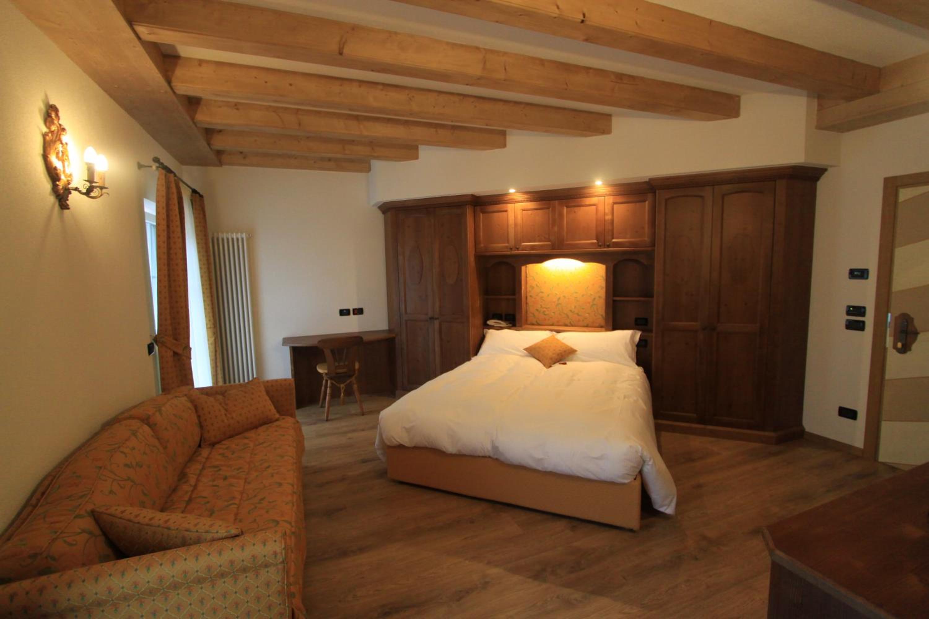 Triple Room with Balcony photo 3