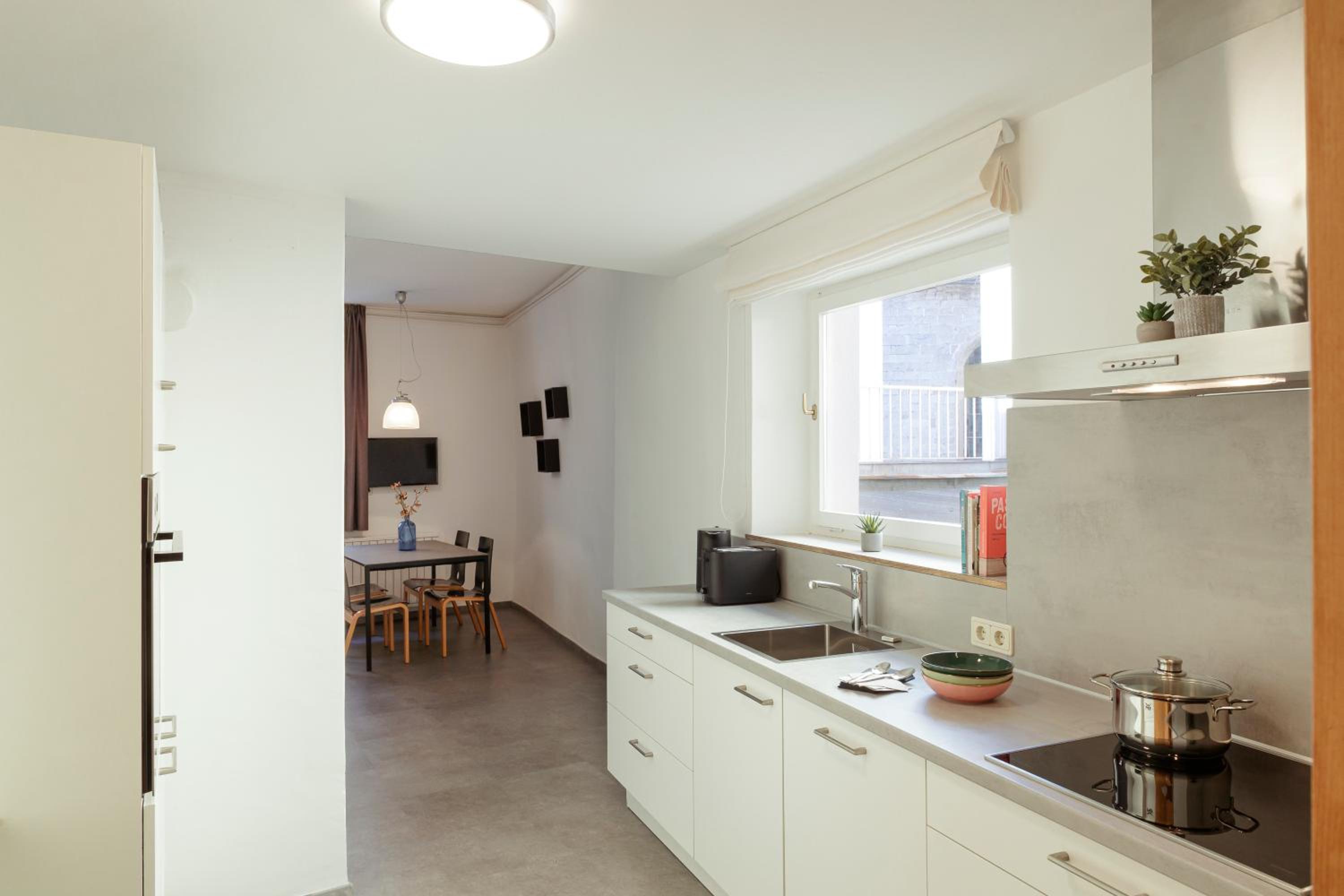 Three-Bedroom Apartment - Photo 10
