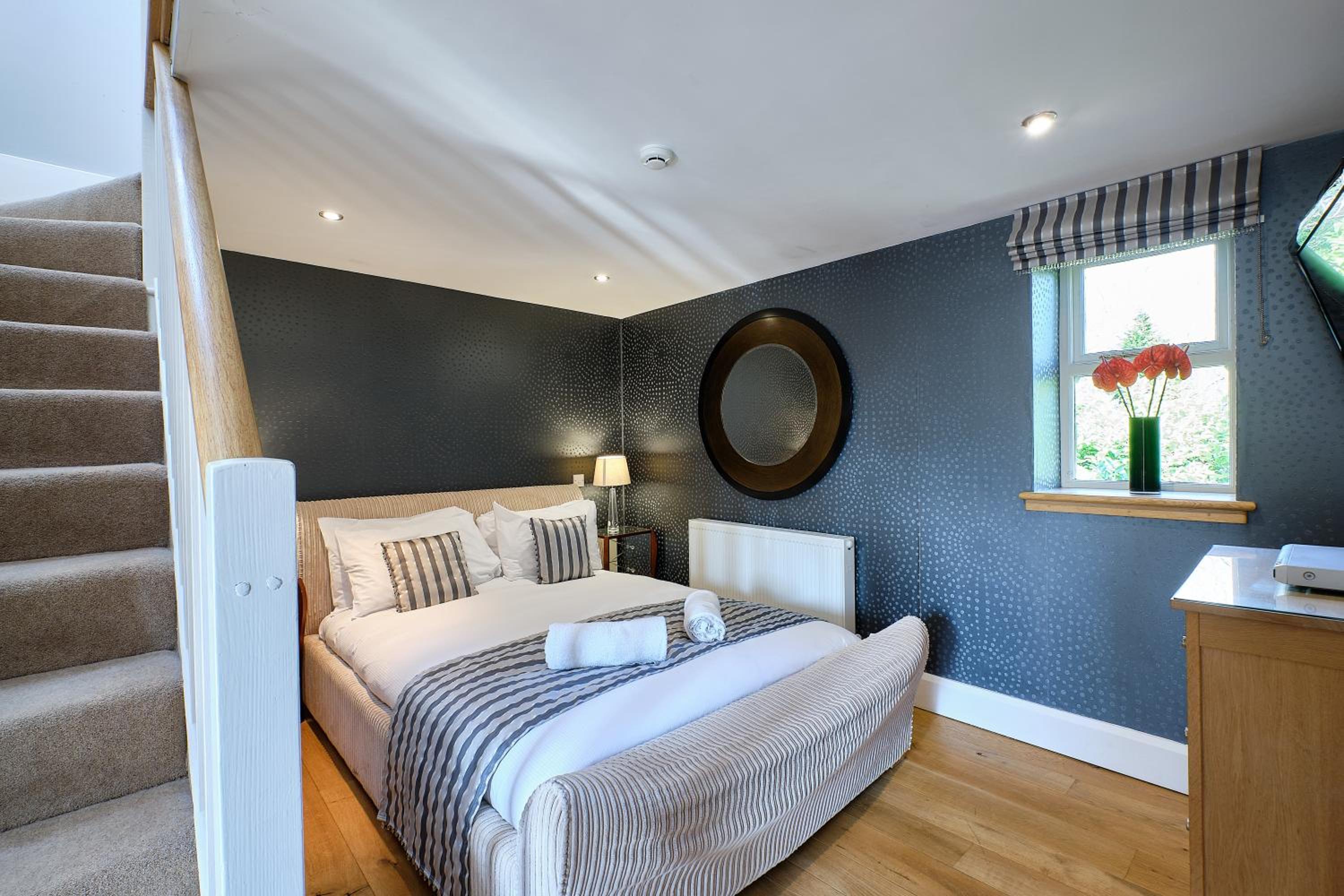 Luxury Suite photo 2