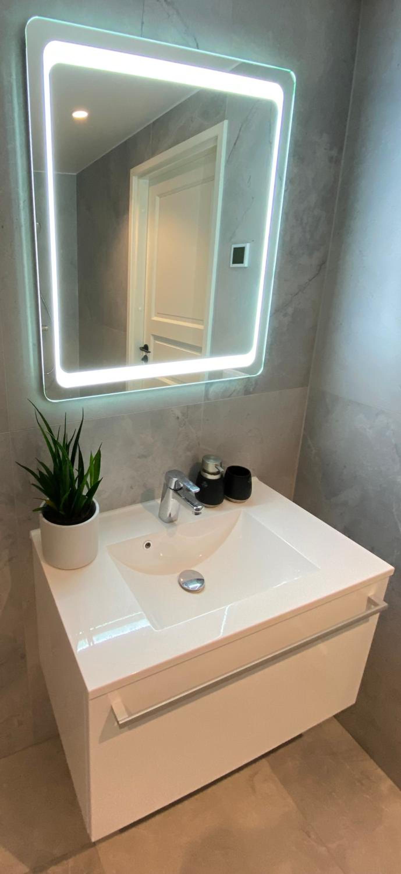 One-Bedroom Apartment - Photo 9