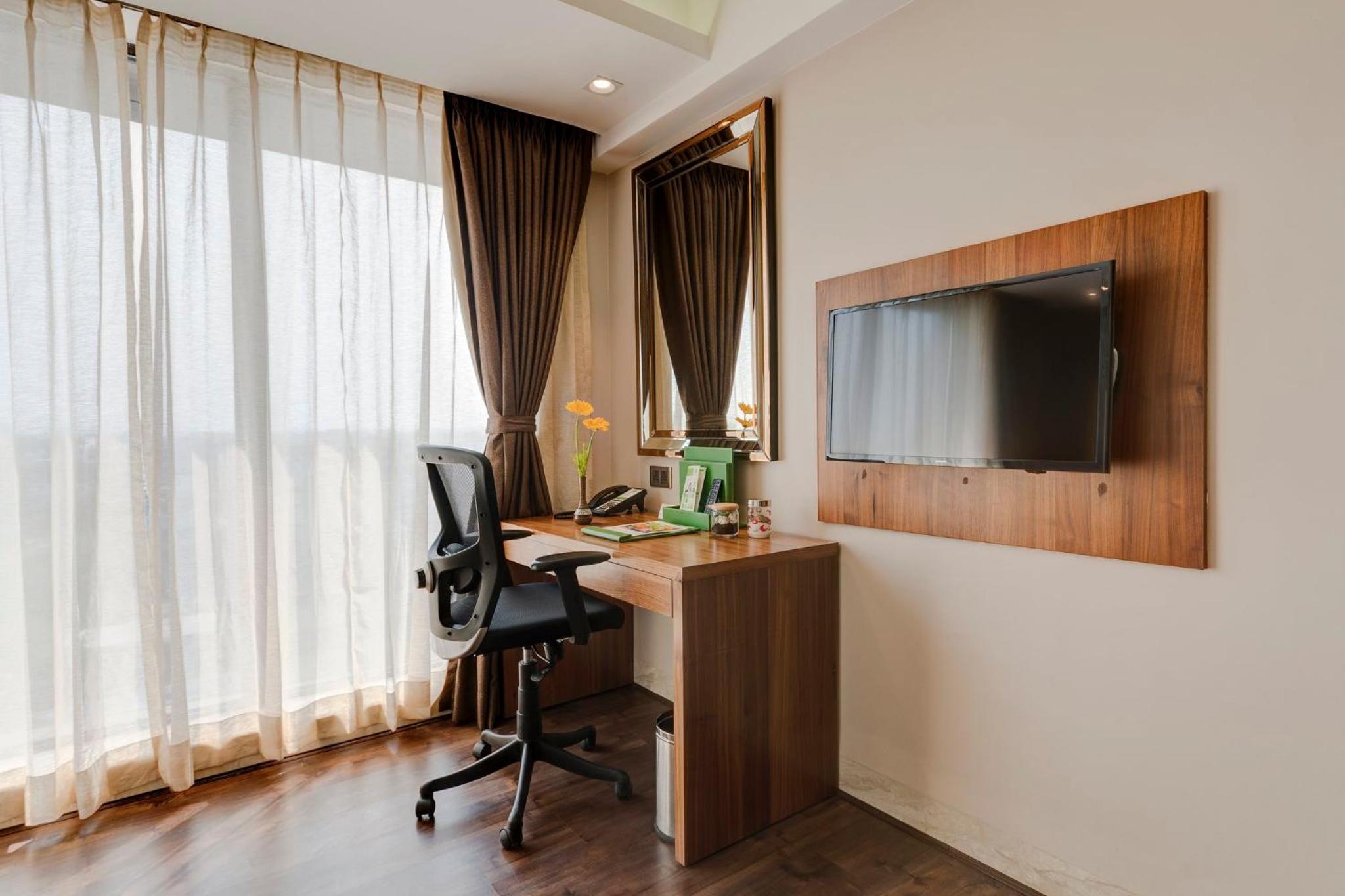 Standard King Room