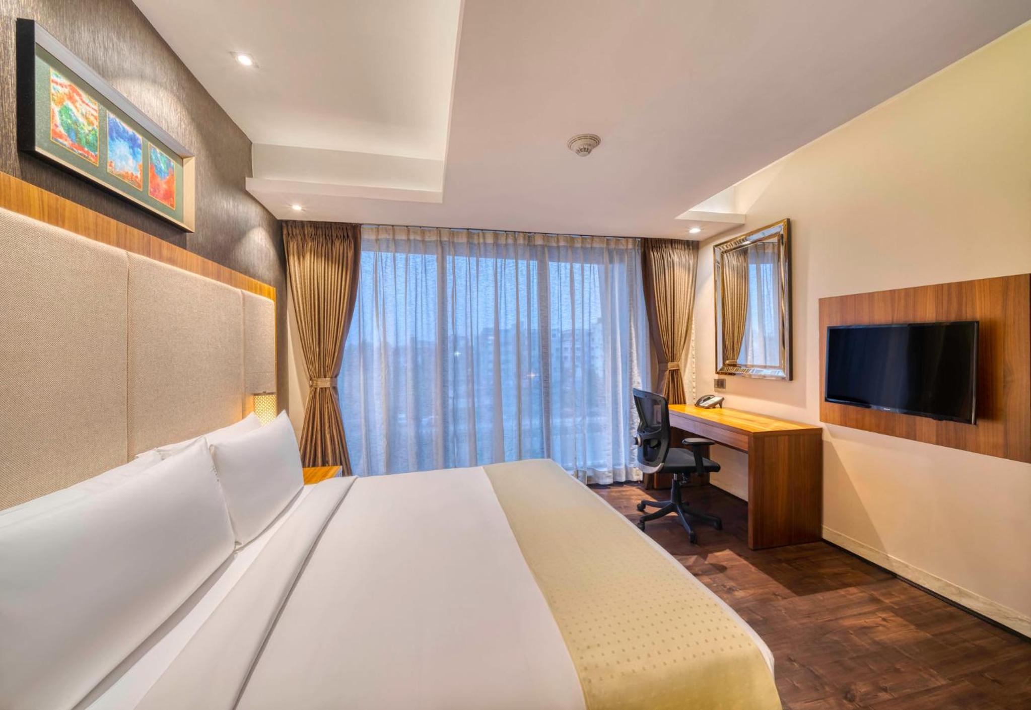 Standard King Room
