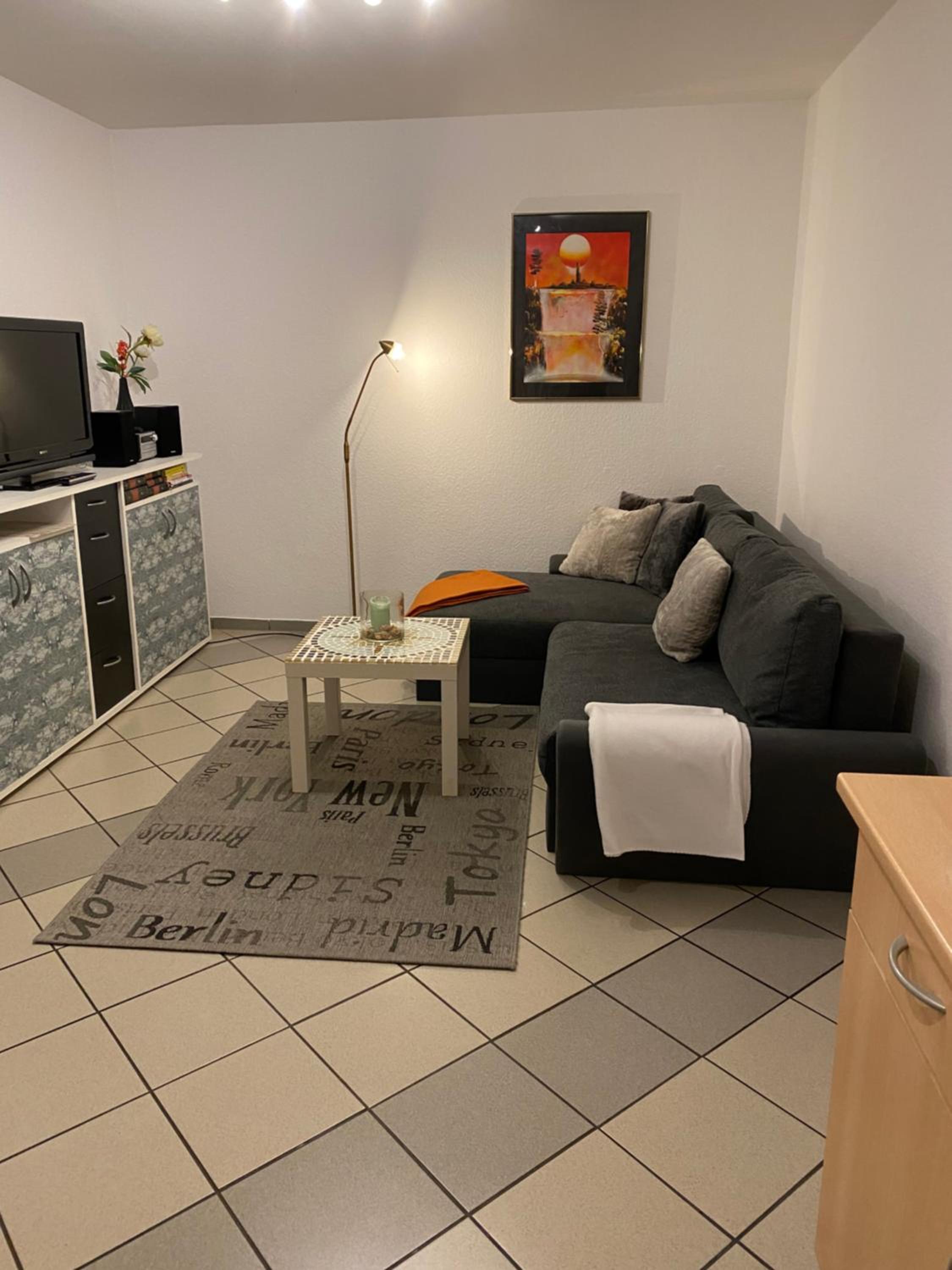 One-Bedroom Apartment photo 1