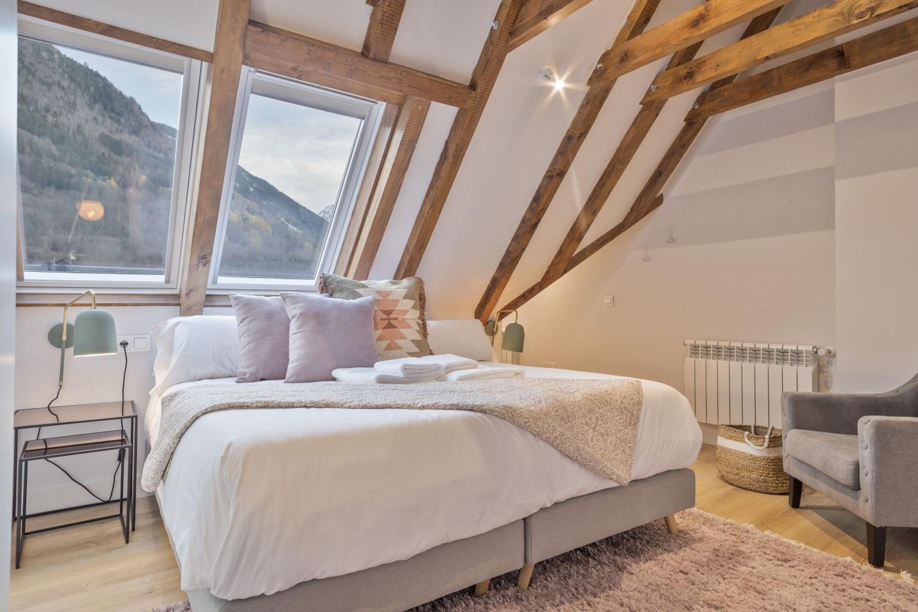 Four-Bedroom House - Photo 1