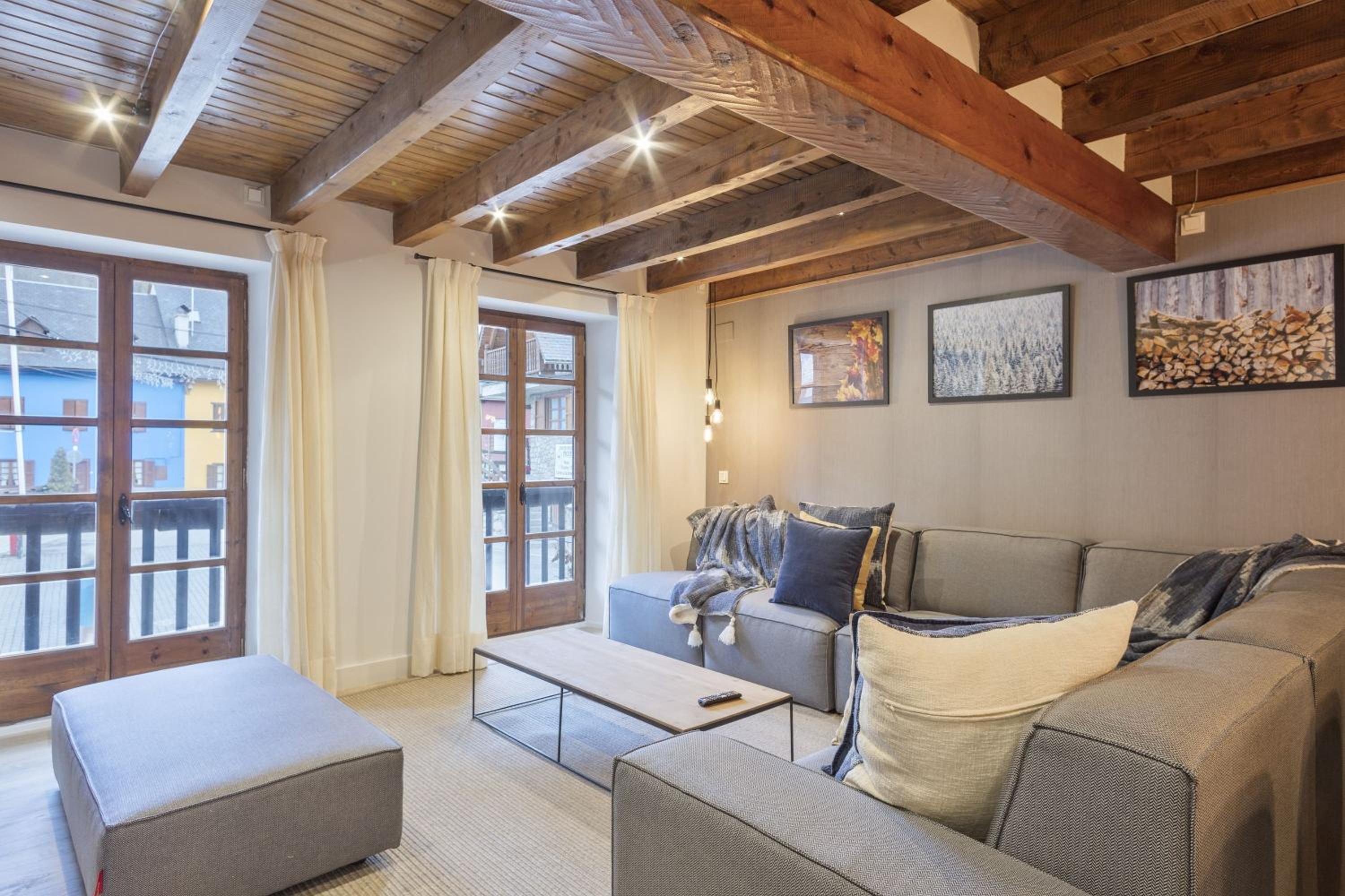 Four-Bedroom House - Photo 6