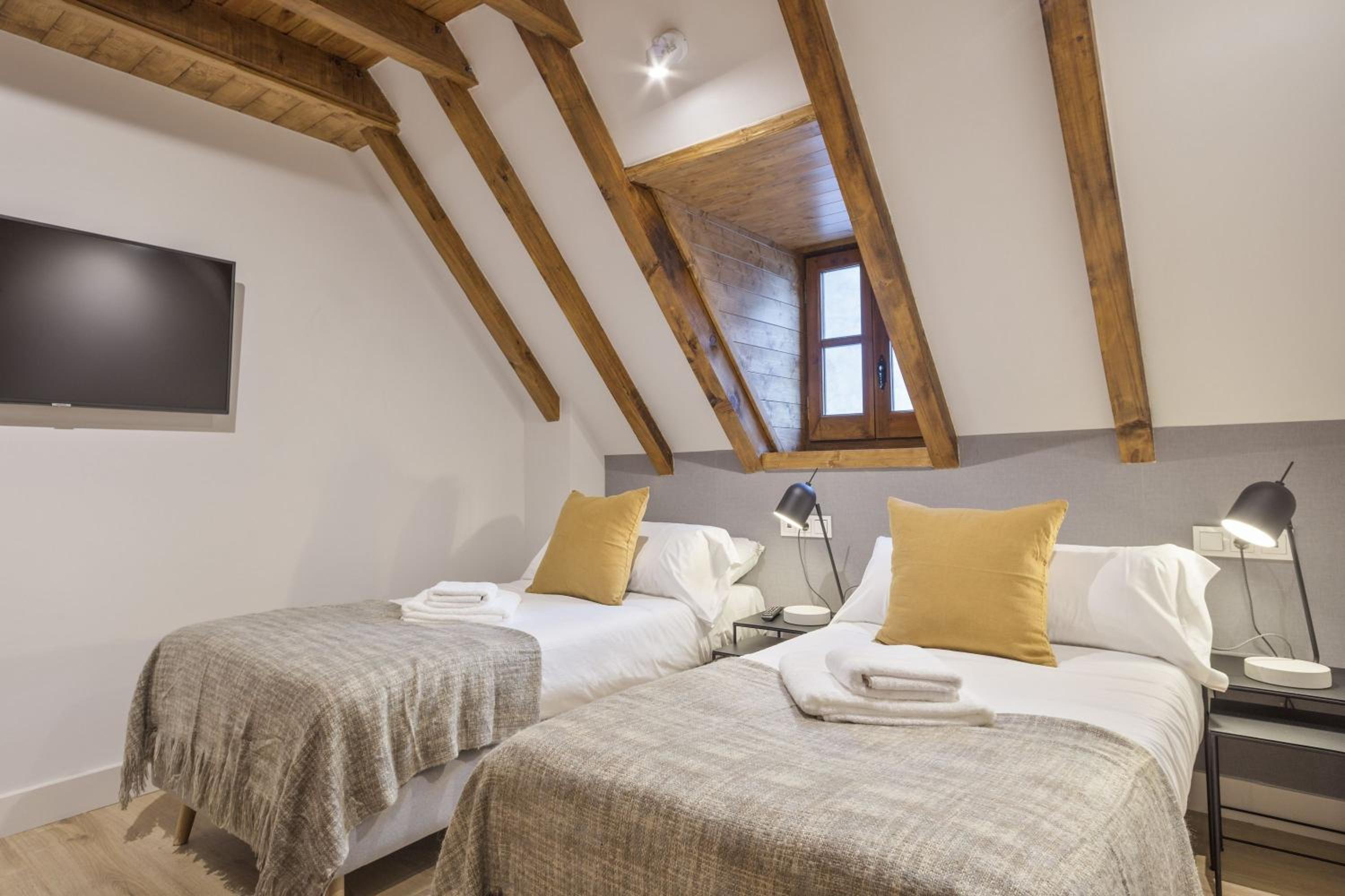 Four-Bedroom House - Photo 17