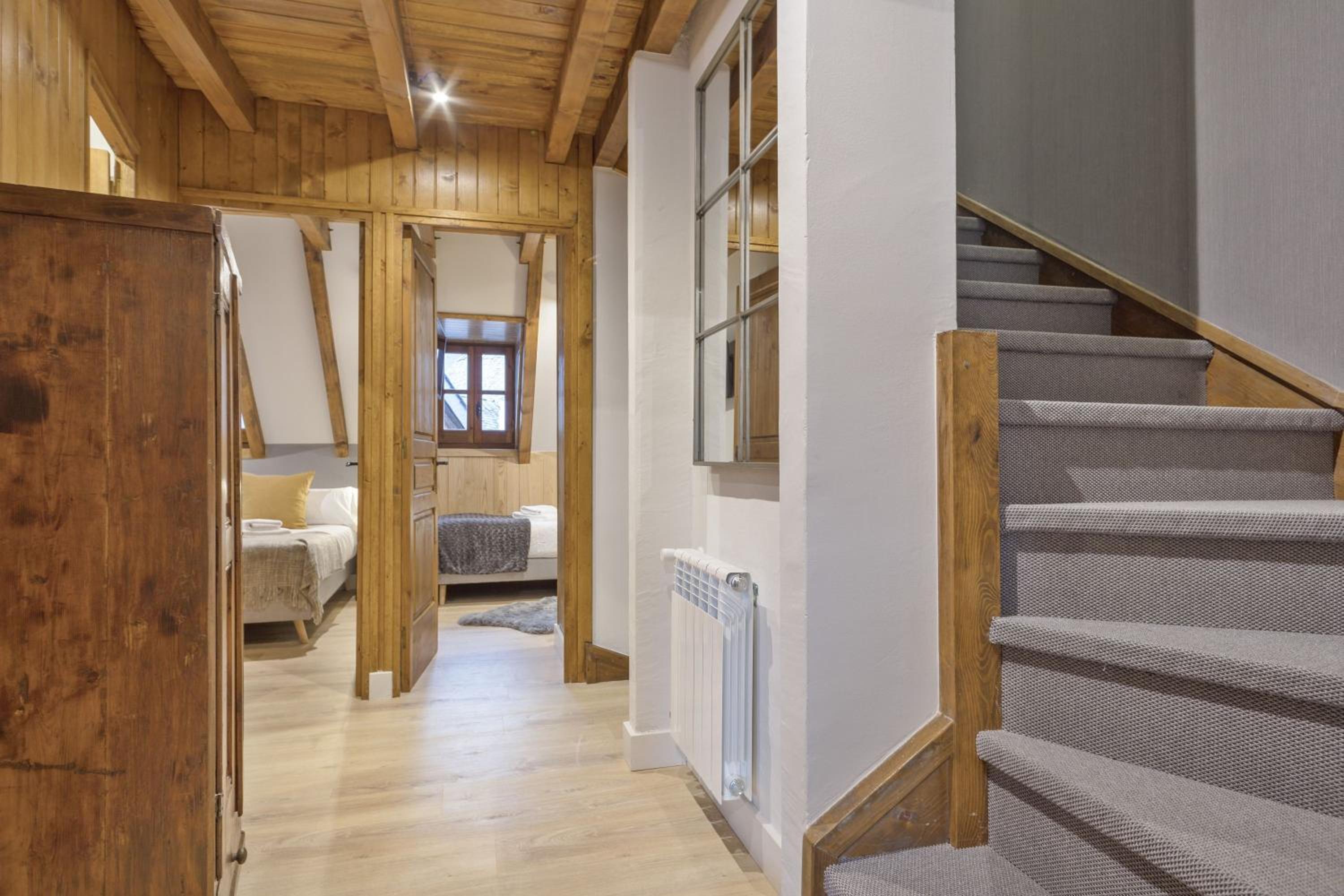 Four-Bedroom House - Photo 20