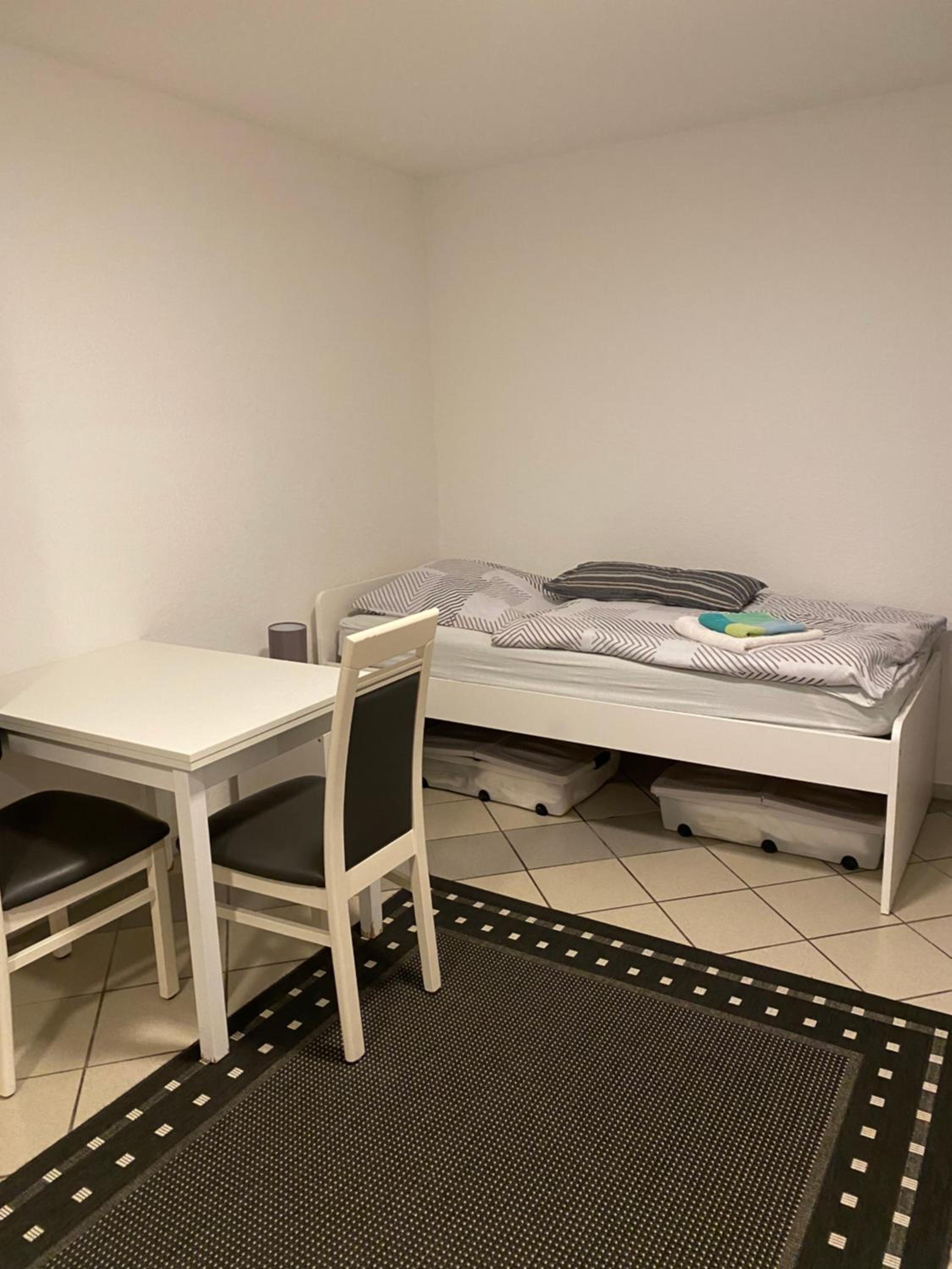 One-Bedroom Apartment photo 2