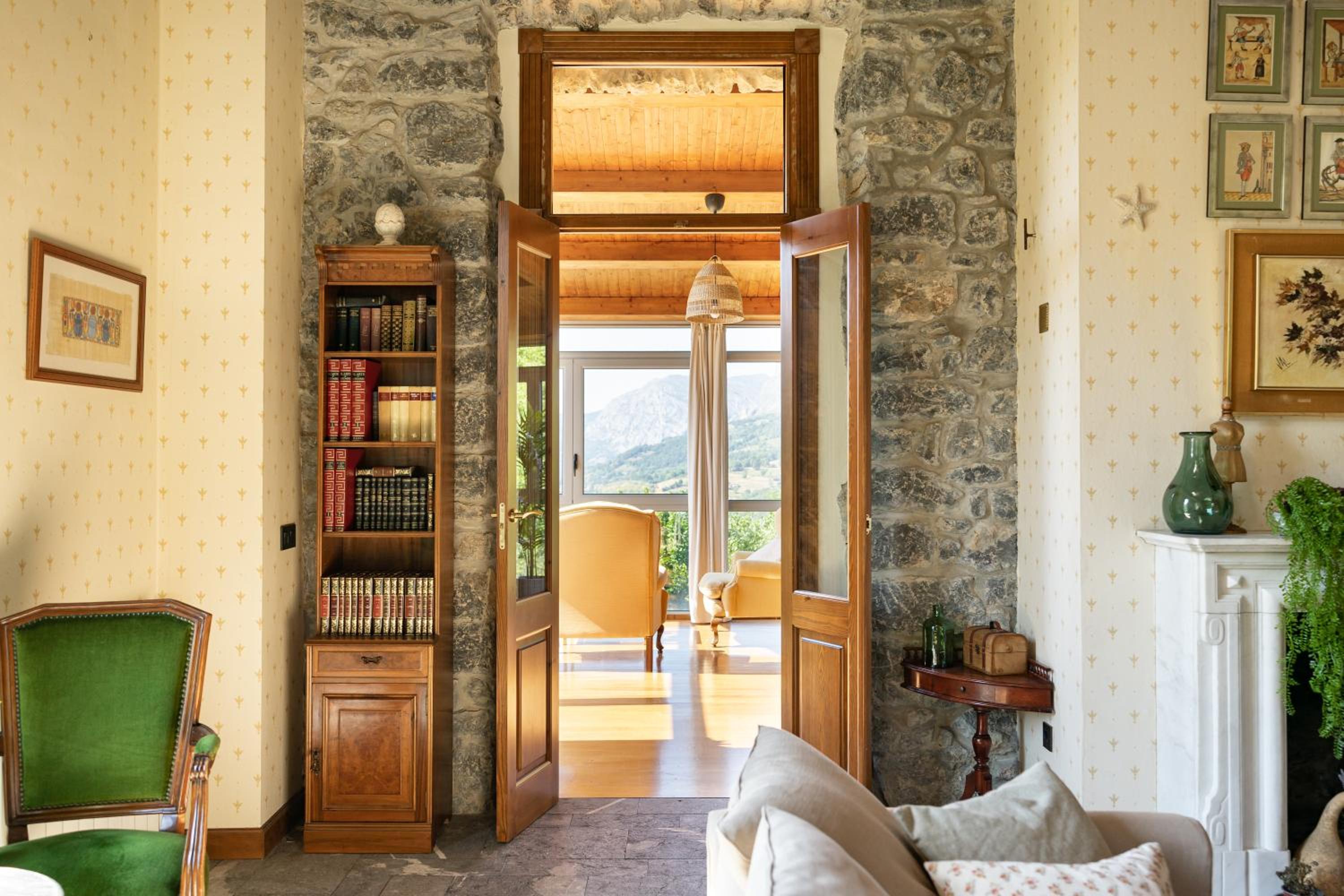Deluxe Villa photo 2