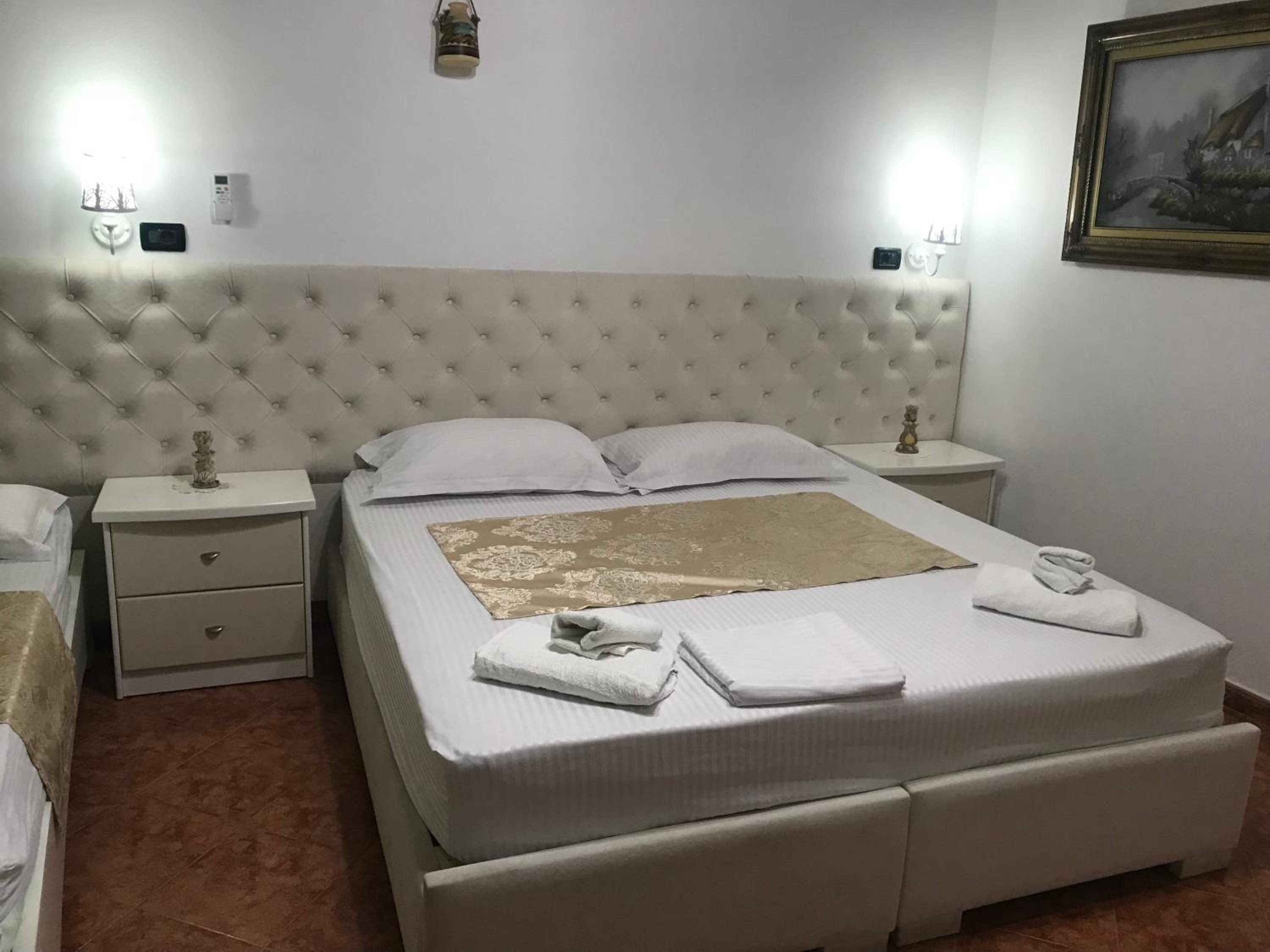 Triple Room with Private Bathroom