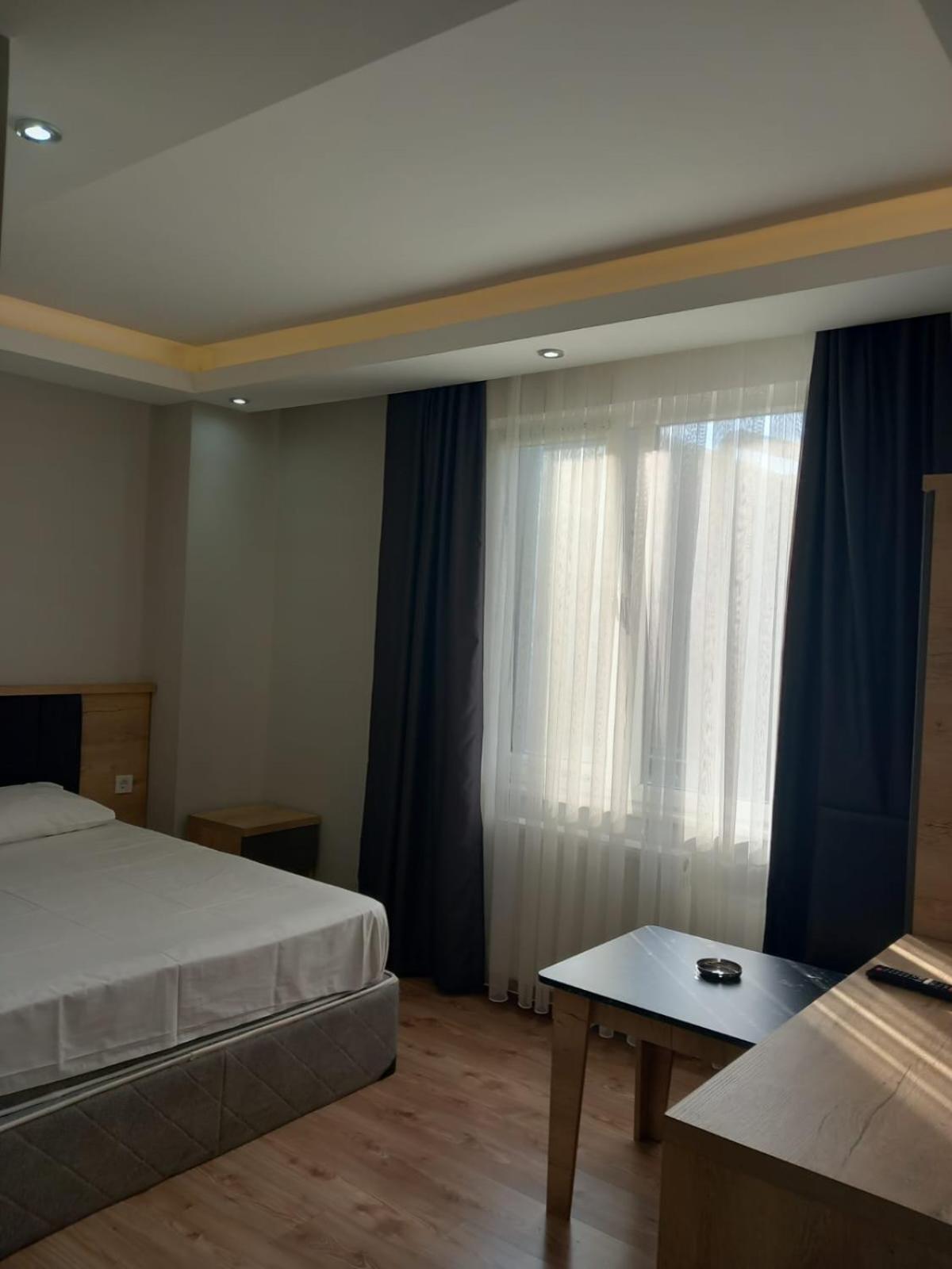 Budget Double Room photo 2