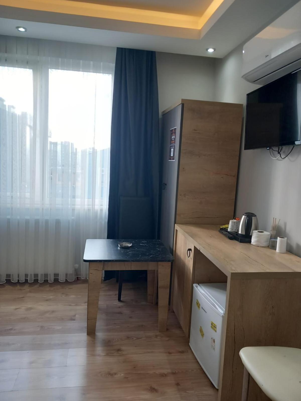 Budget Double Room photo 3