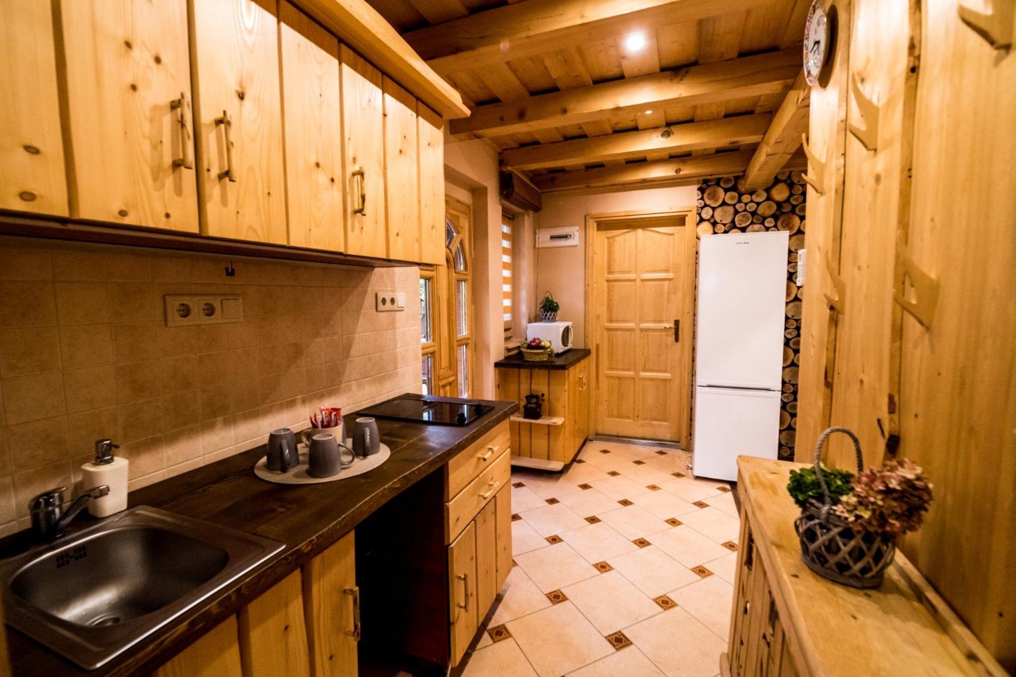 Three-Bedroom Apartment - Photo 7