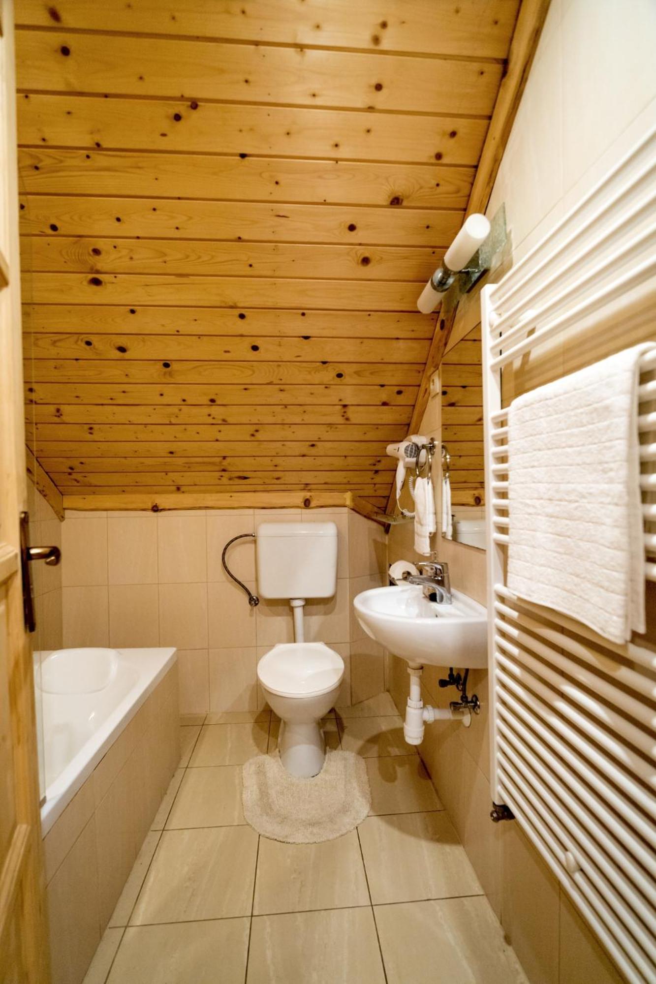 Loft - Photo 10