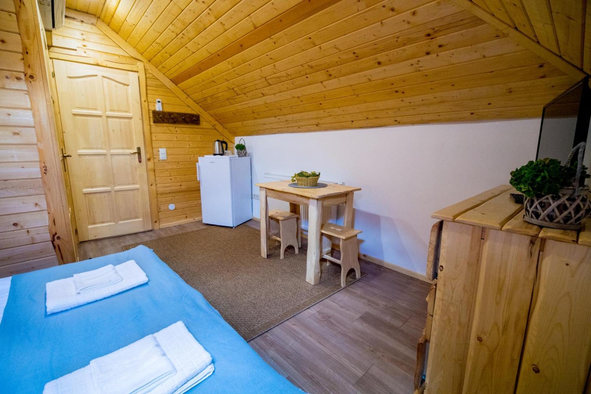 Standard Queen Room - Photo 5