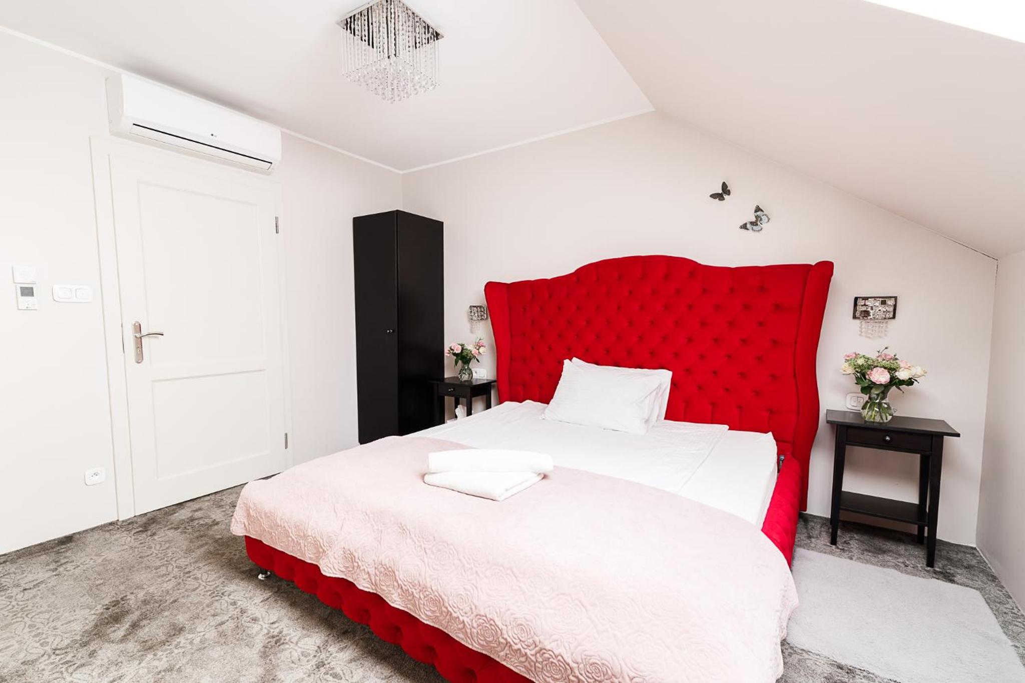 Superior King Room - Photo 1