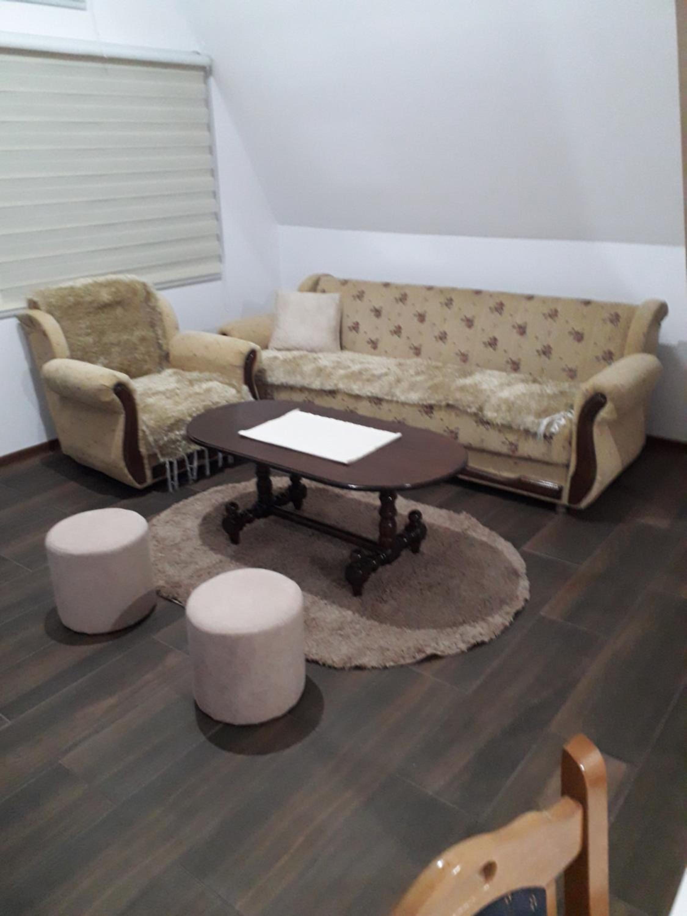 One-Bedroom House photo 1