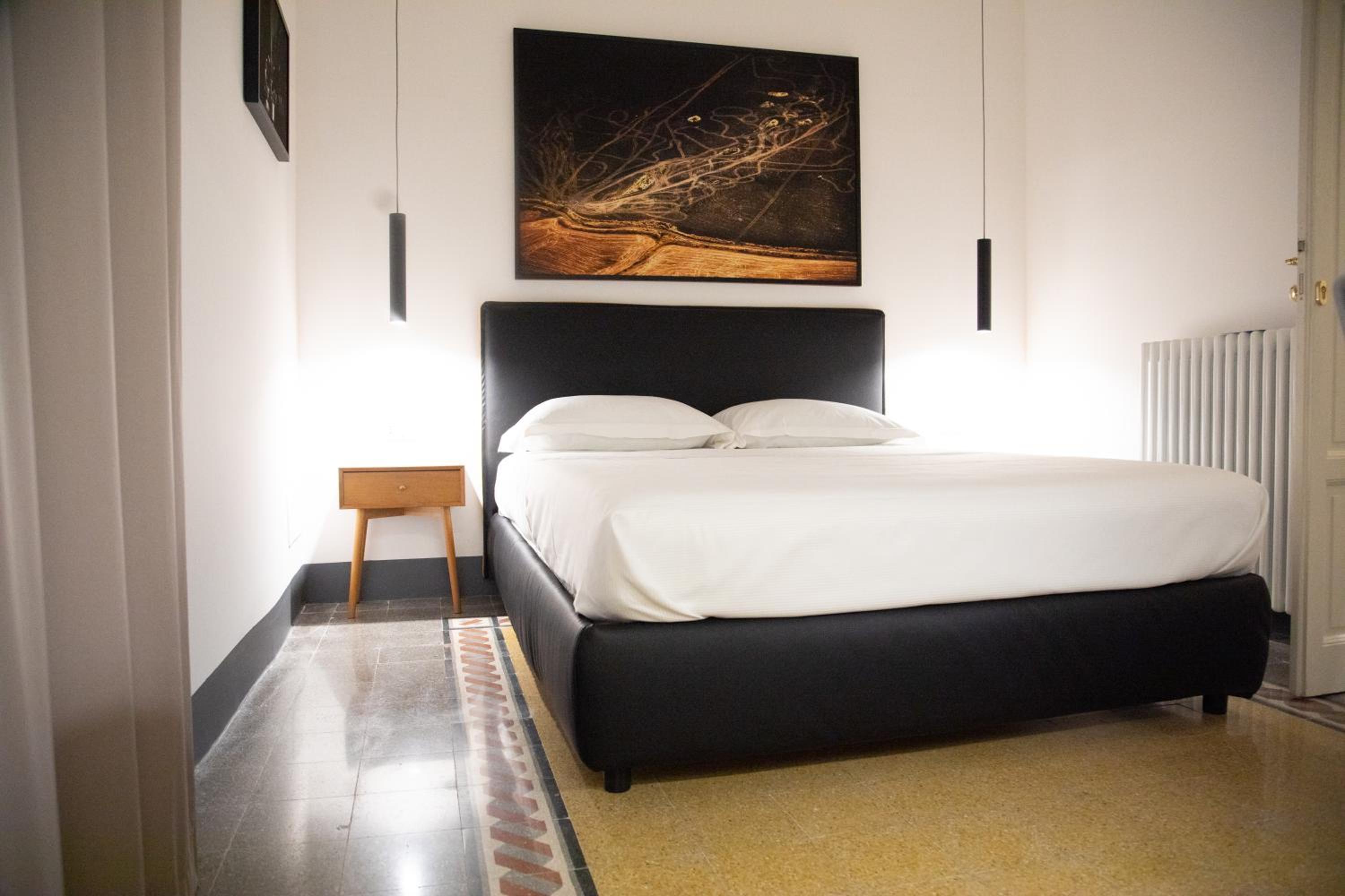 Double Room with Balcony - Photo 1