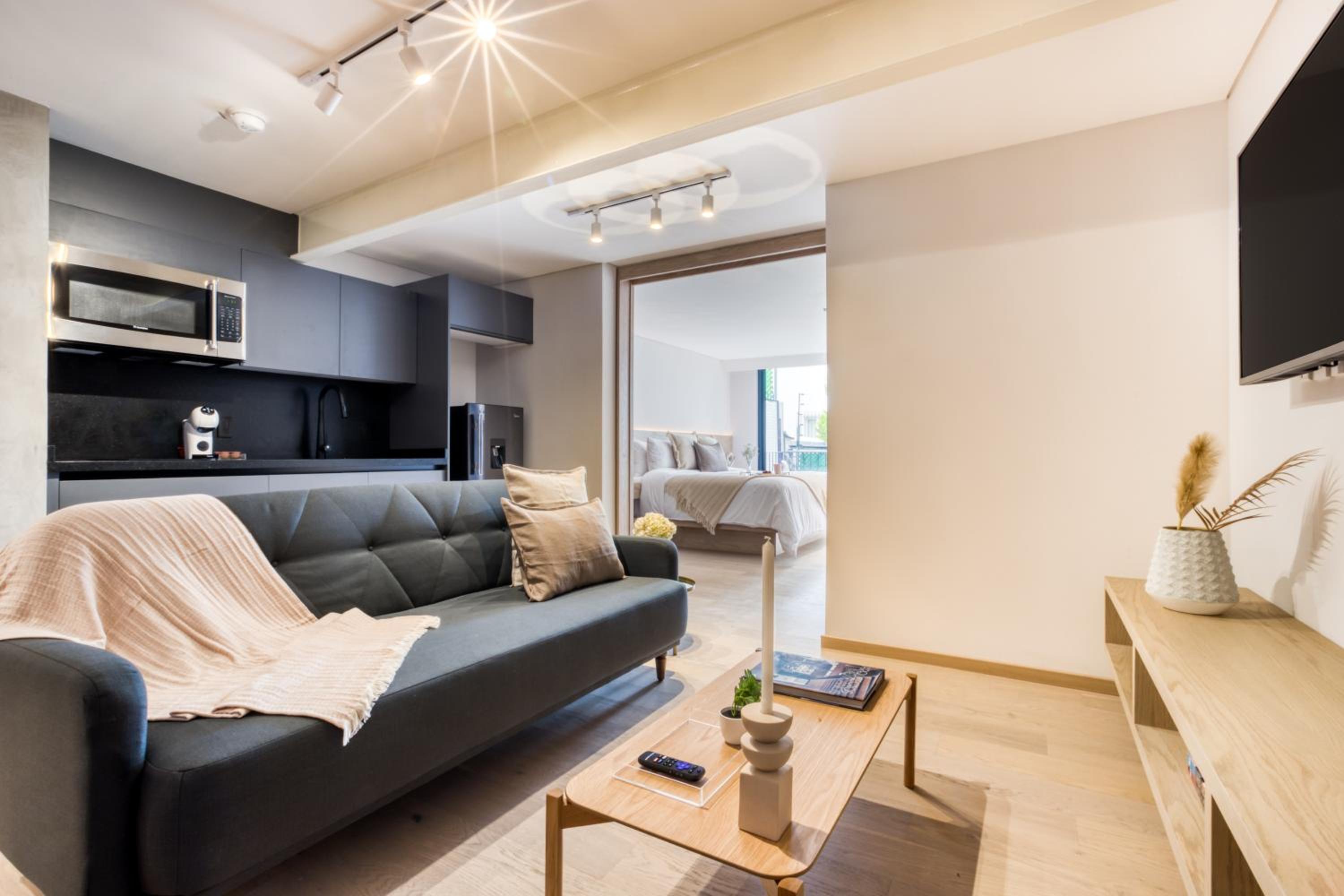 Superior Apartment with Balcony - Photo 8