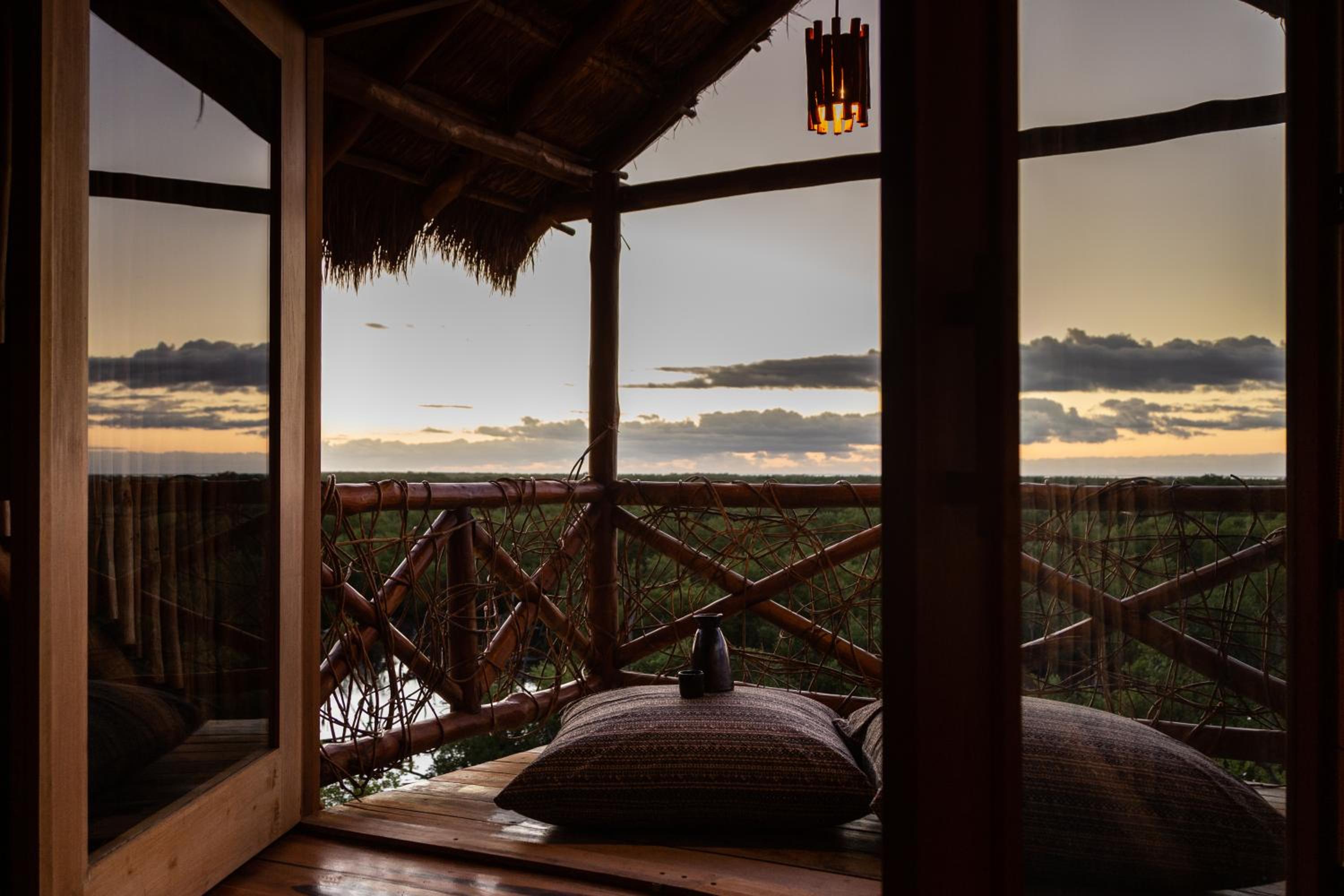 Suite with Balcony - Photo 8