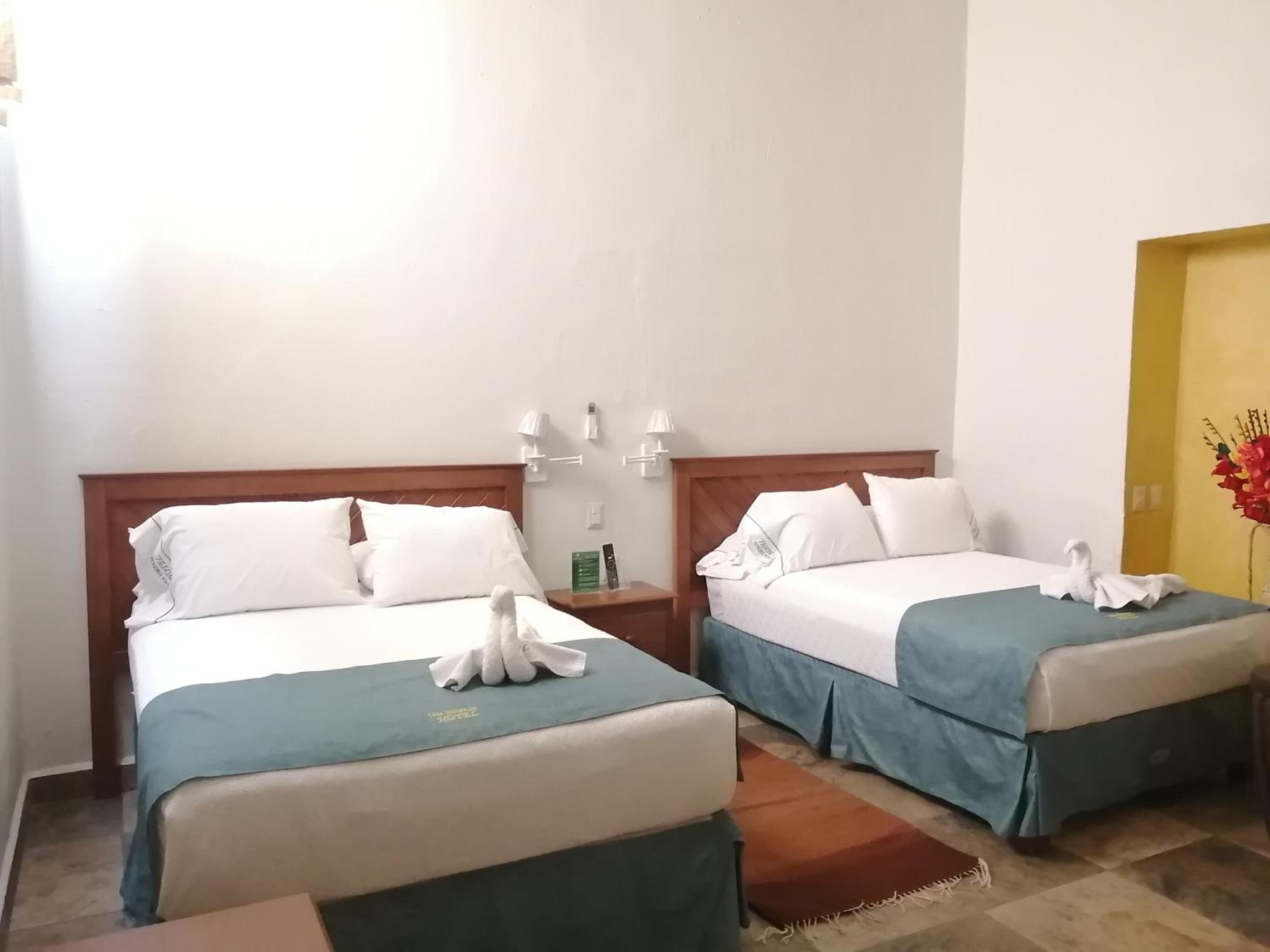 Standard Twin Room photo 3
