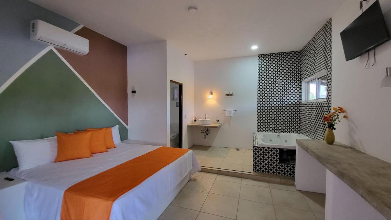 Standard Suite - Photo 4