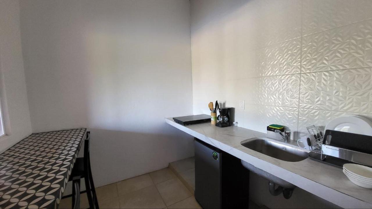 Standard Suite - Photo 2