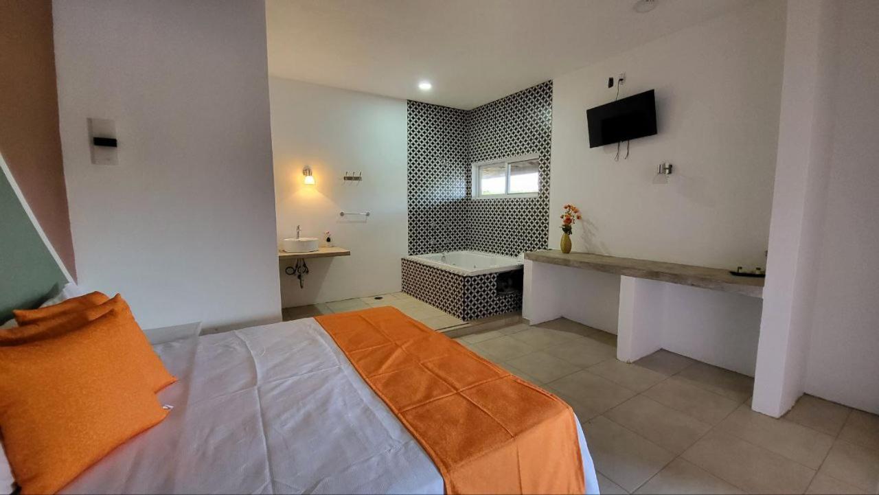 Standard Suite - Photo 1