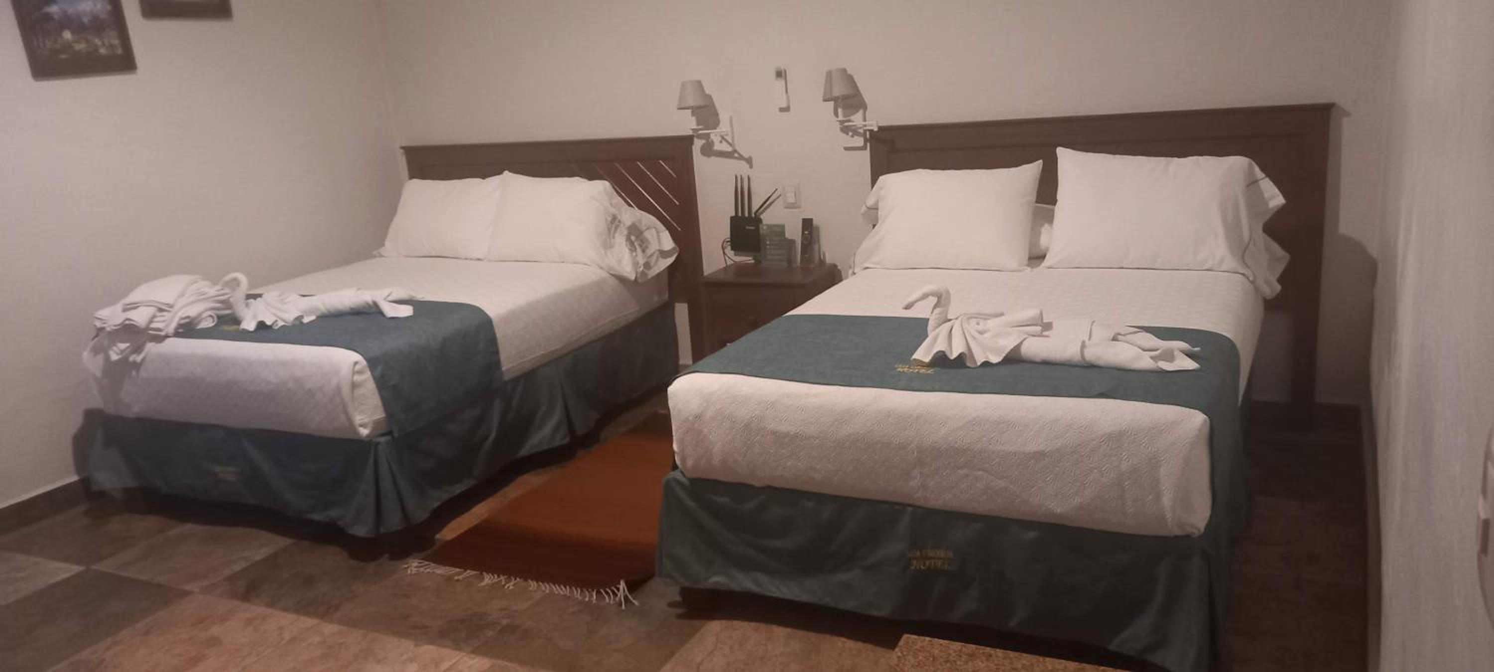 Standard Twin Room with Sofa photo 2