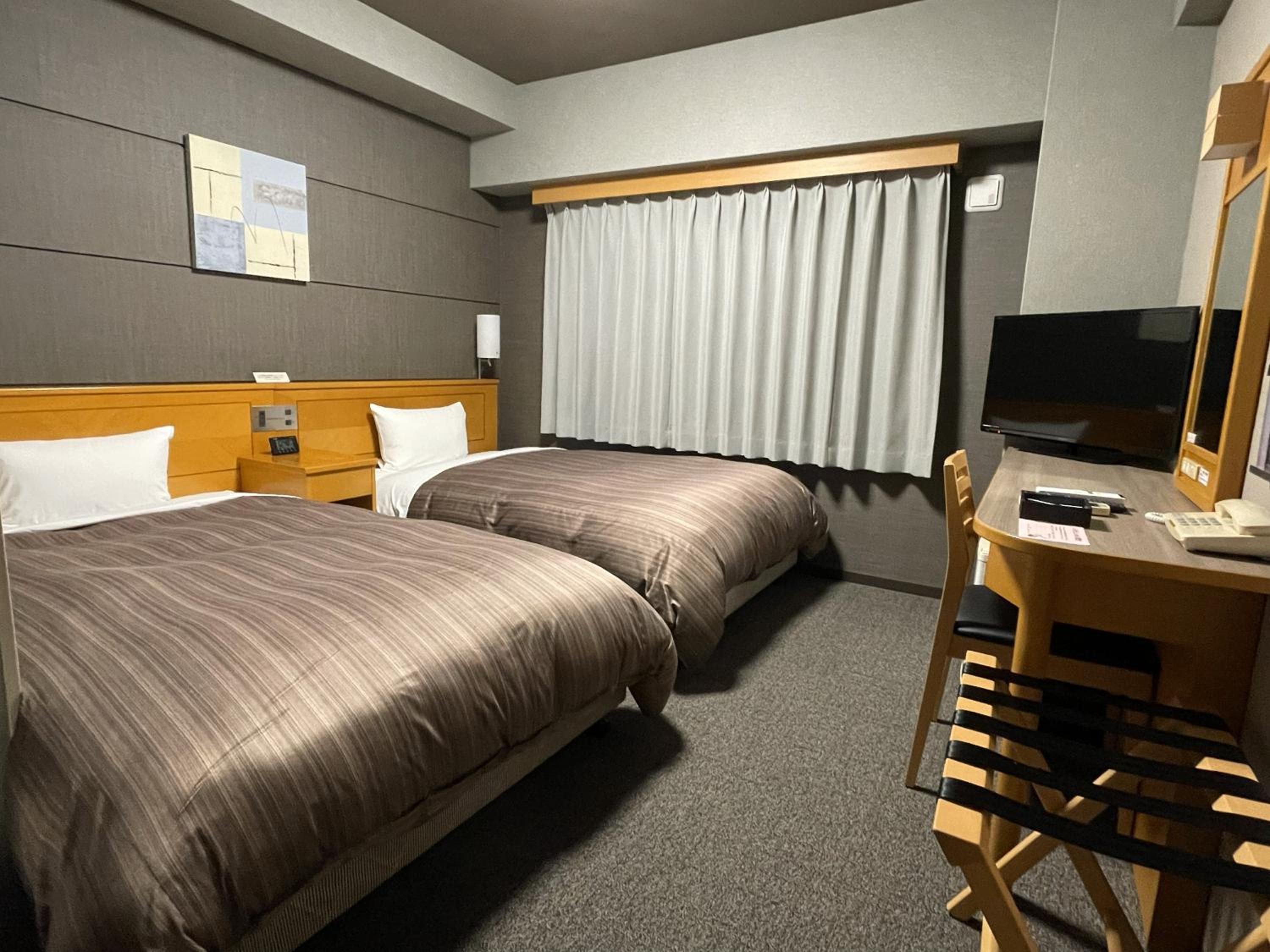 Twin Room - Non-Smoking - No Daily Cleaning